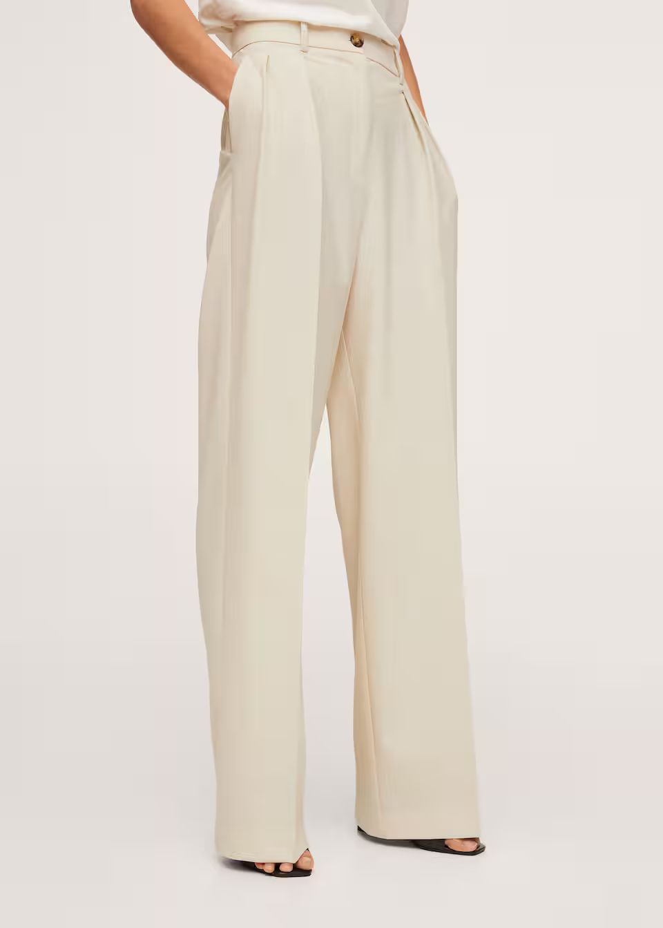 Pleat detail wool trousers | MANGO (UK)