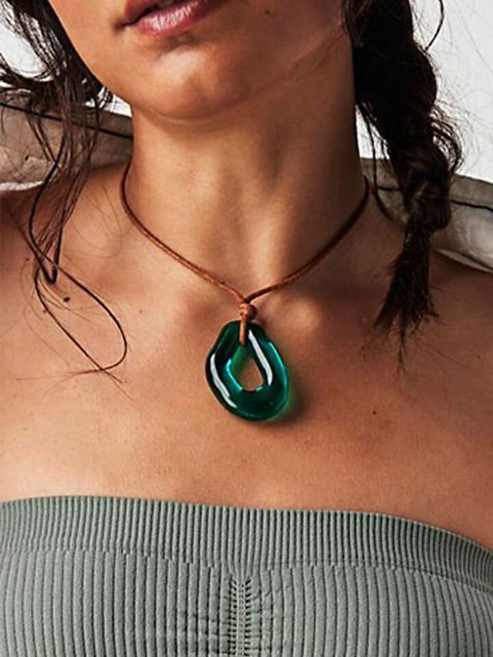 1pc Fashionable Geometric Pendant Necklace For Women For Birthday Gift | SHEIN