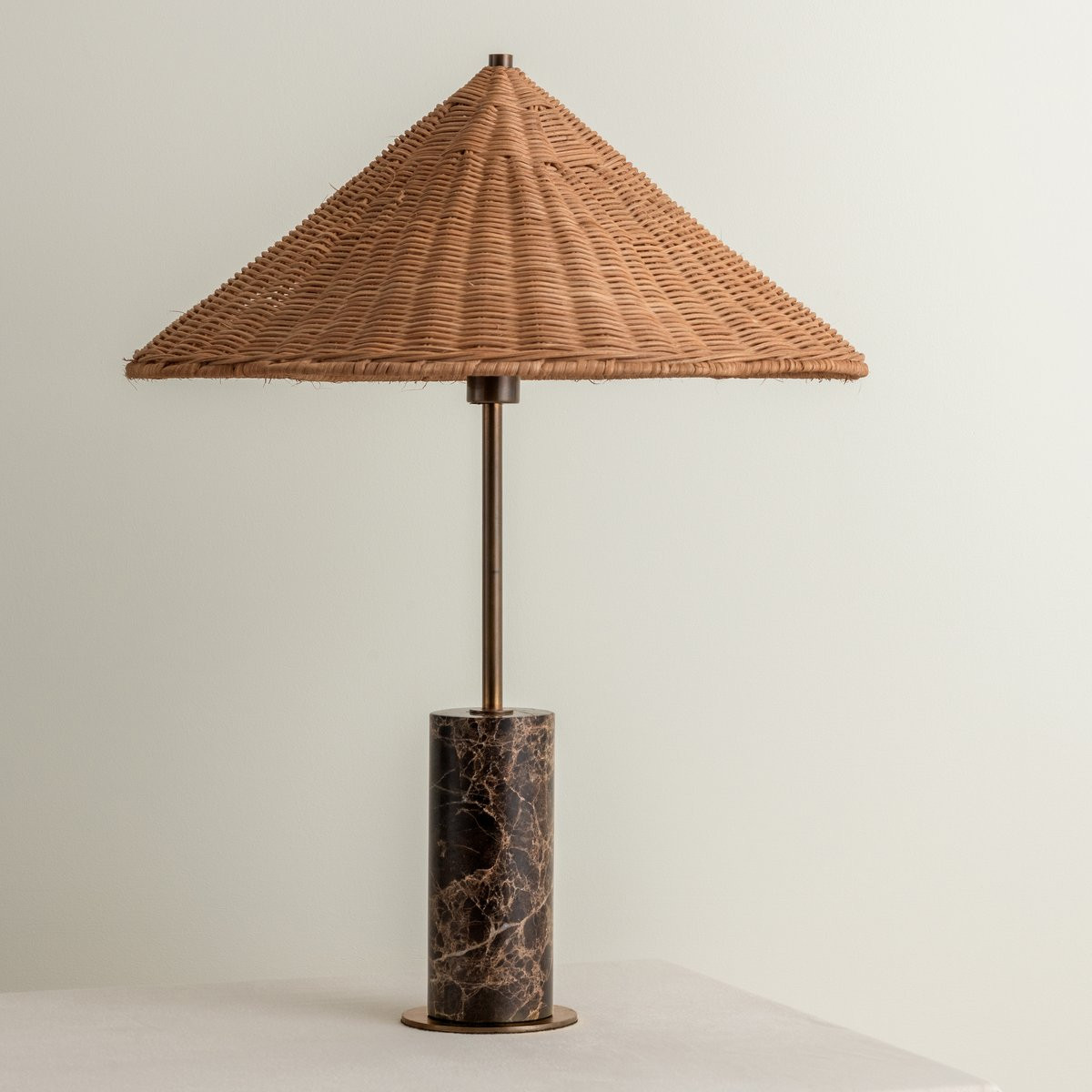 Ardini Table Lamp | Lightopia
