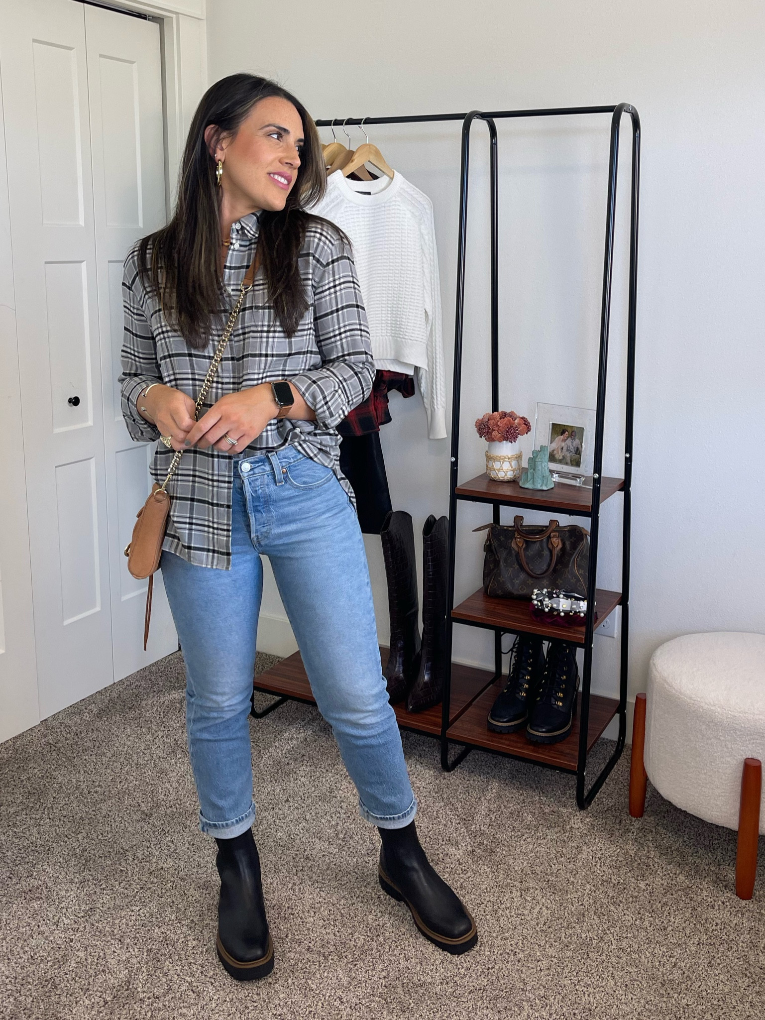 
Chelsea boots | waterproof boots | fall style | flannel | cozy outfit | fall favorites | flannel Button down  | Levi jeans | Levi’s | how to style Chelsea boots | Sam Edelman | fashion ideas | fall and winter outfit 

Flannel fits tts
Jeans fits tts. Size up if between sizes. 
Boots. Sized up.5 

#LTKFind #LTKSeasonal #LTKBacktoSchool