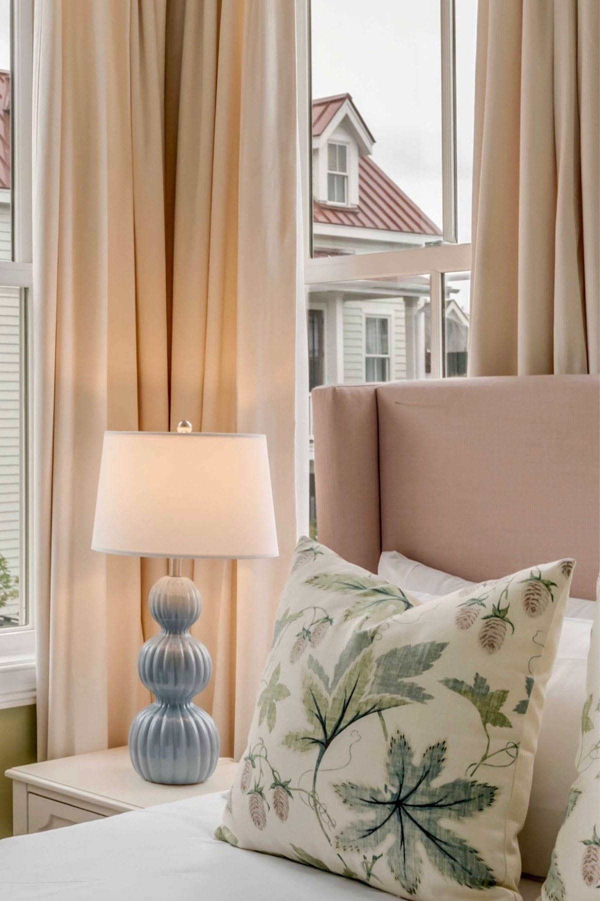 Create your oasis of serenity with soothing blues, calming greens, and gentle pinks in your bedroom! 🌿💤 Shop the dreamy collection and transform your space into a tranquil haven. #SereneBedroom #CalmingColors #DreamyPalette #ShopYourStyle #BedroomBliss

#LTKsalealert #LTKunder100 #LTKhome