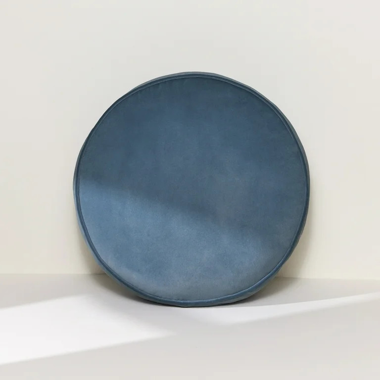 Mainstays Filmore Round Decorative Throw Pillow 16" x 16" Blue, 1 Count, Adult & Teen | Walmart (US)