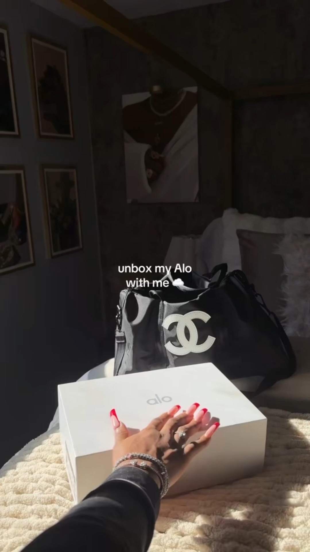 alo haul 🤍 sporty luxe essentials + gym girl sauna favorites 

#LTKactive
#LTKfit
#LTKstyletip


alo
neutral activewear
cozy luxury aesthetic
off duty activewear

#LTKselfcare #LTKActive