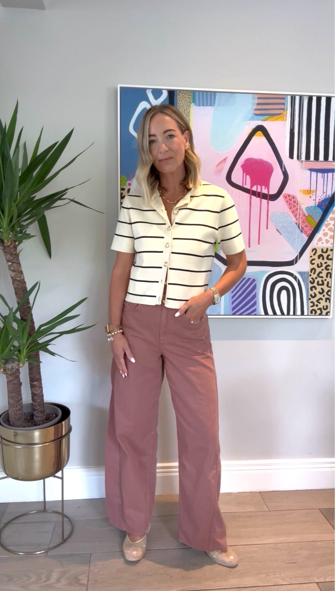 Stripes gal for life

#LTKireland #LTKeurope #LTKautumn