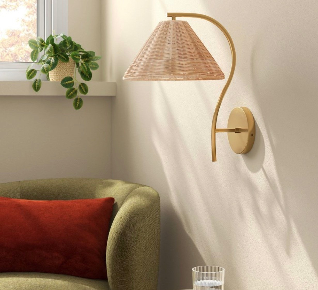 New look on this plug in wall sconce from @target


#LTKstorytime #LTKHome #LTKSaleAlert