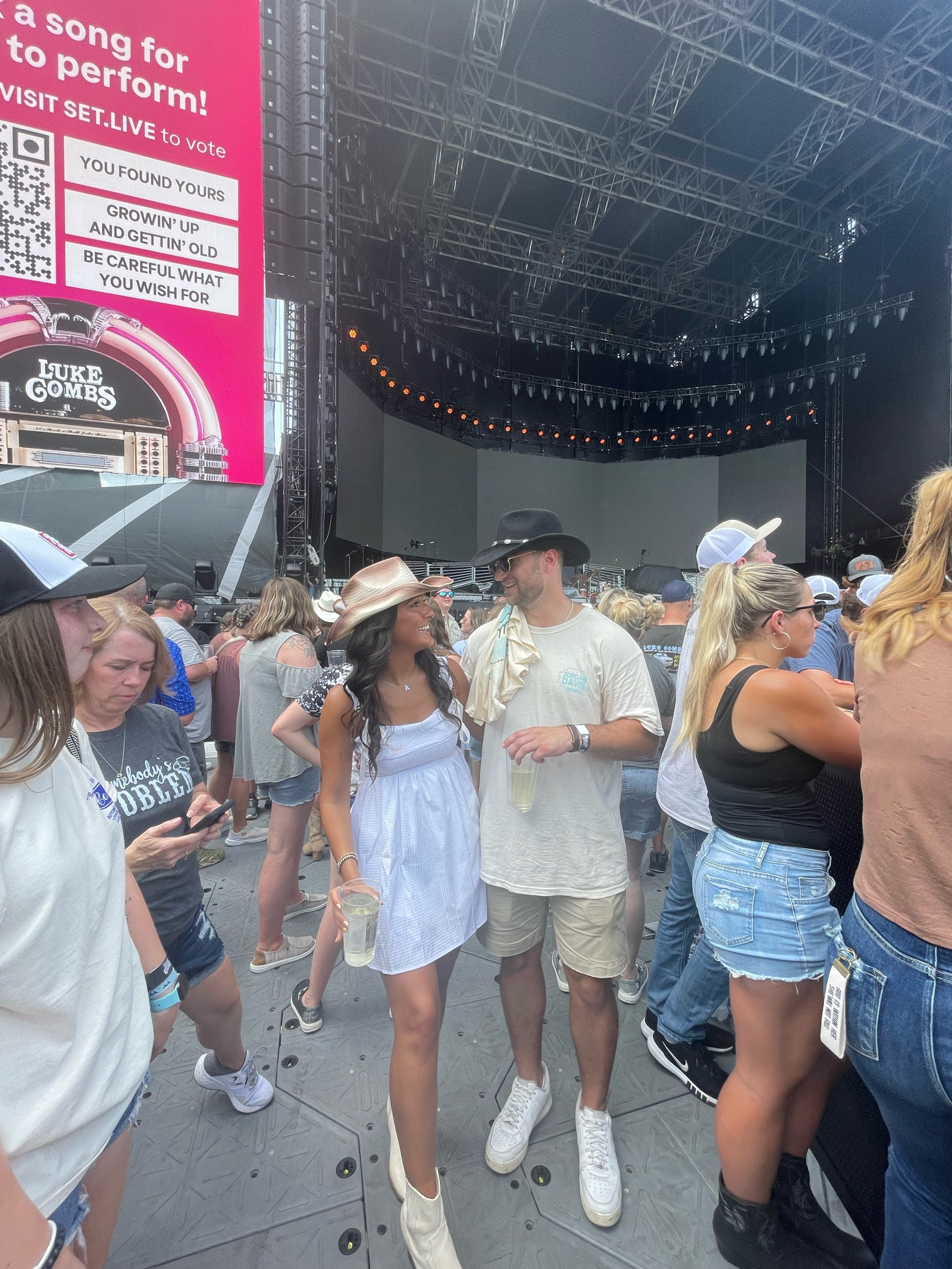Country concert outfit 🤠 #countryconcert #concertfit #outfitideas #countryoutfit #cute #cowgirl

#LTKSaleAlert #LTKSeasonal #LTKStyleTip