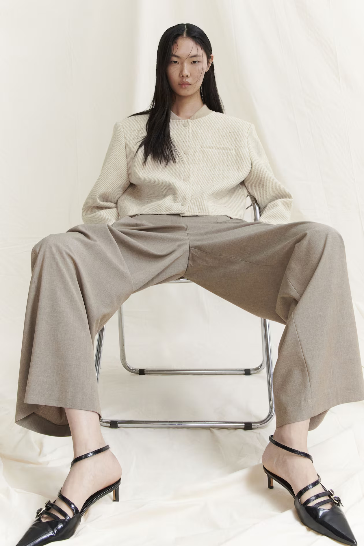 Strukturierte Pilotenjacke - Langarm - Kurz - Hellbeige - Ladies | H&M AT | H&M (DE, AT, CH, NL, FI)