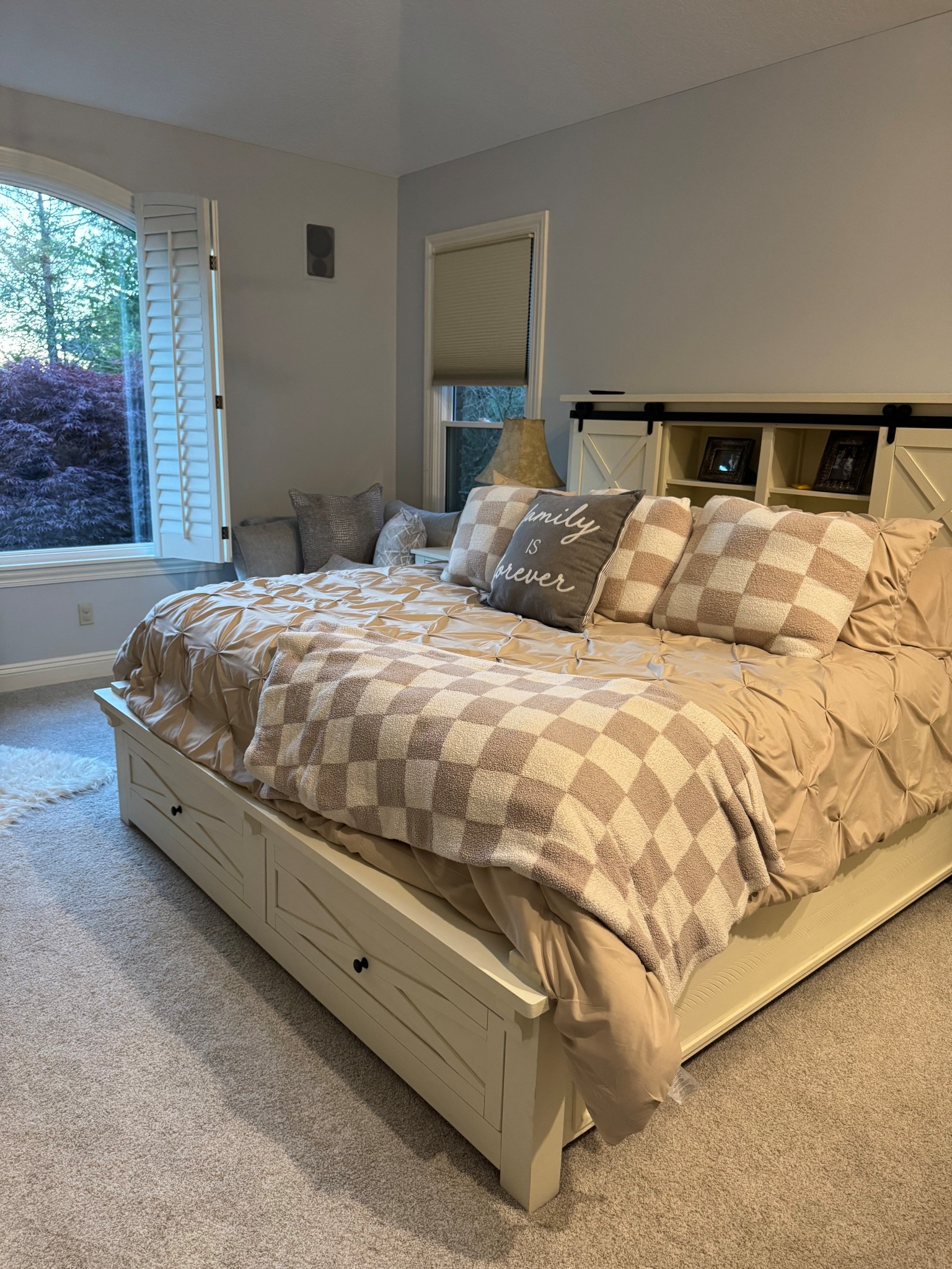 Master bedroom bedding. Neutral bedding. Home decor. Master bedroom cozy decor. Throw blanket. 

#LTKHome