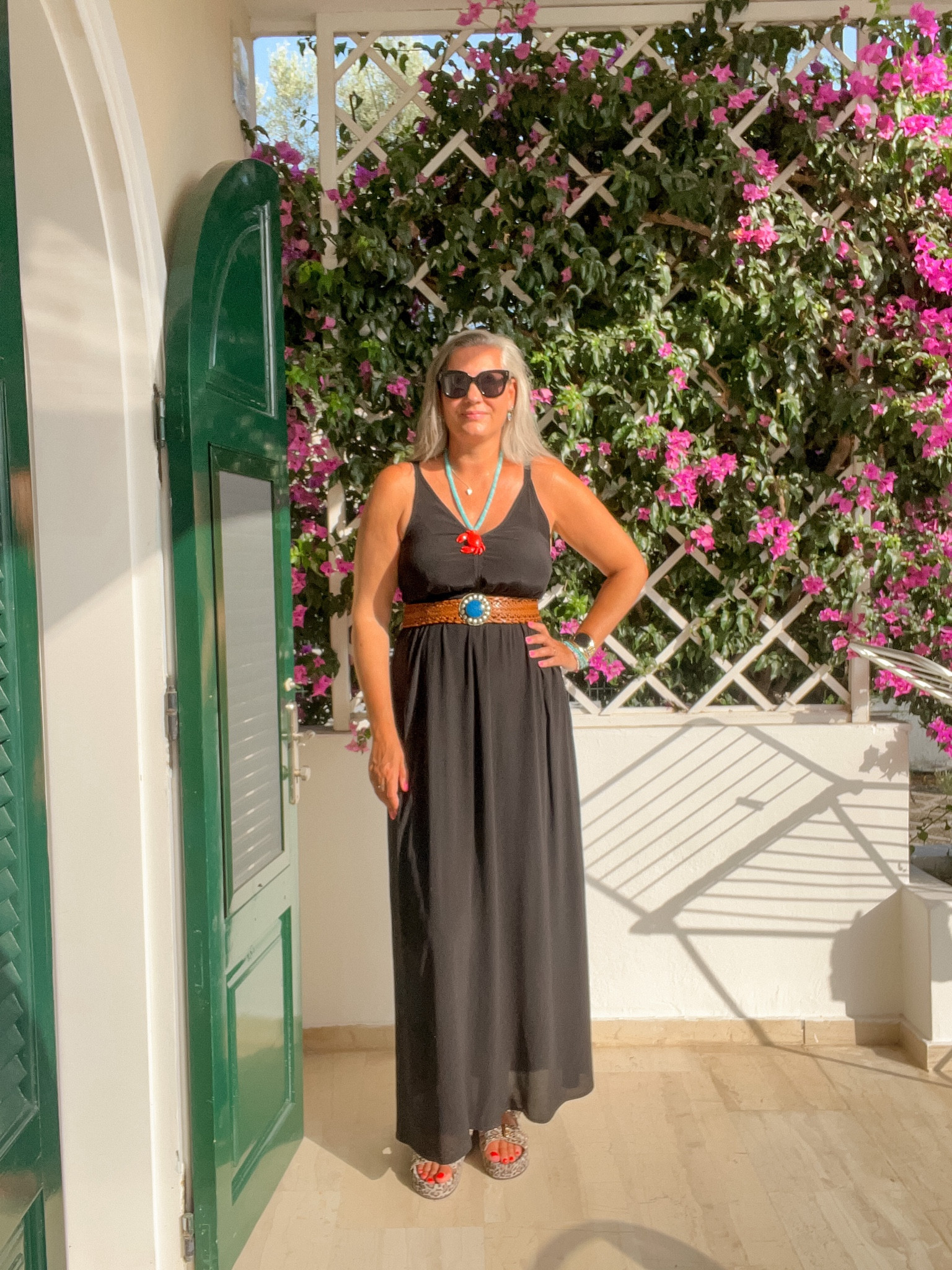 Ootd - Saturday. Travel day in a black maxi dress (Norah, current), lobster necklace (Zara), Moroccan leather belt, Celine like sunglasses and leopard sandals. 



#LTKsummer #LTKmidsize #LTKnederlands