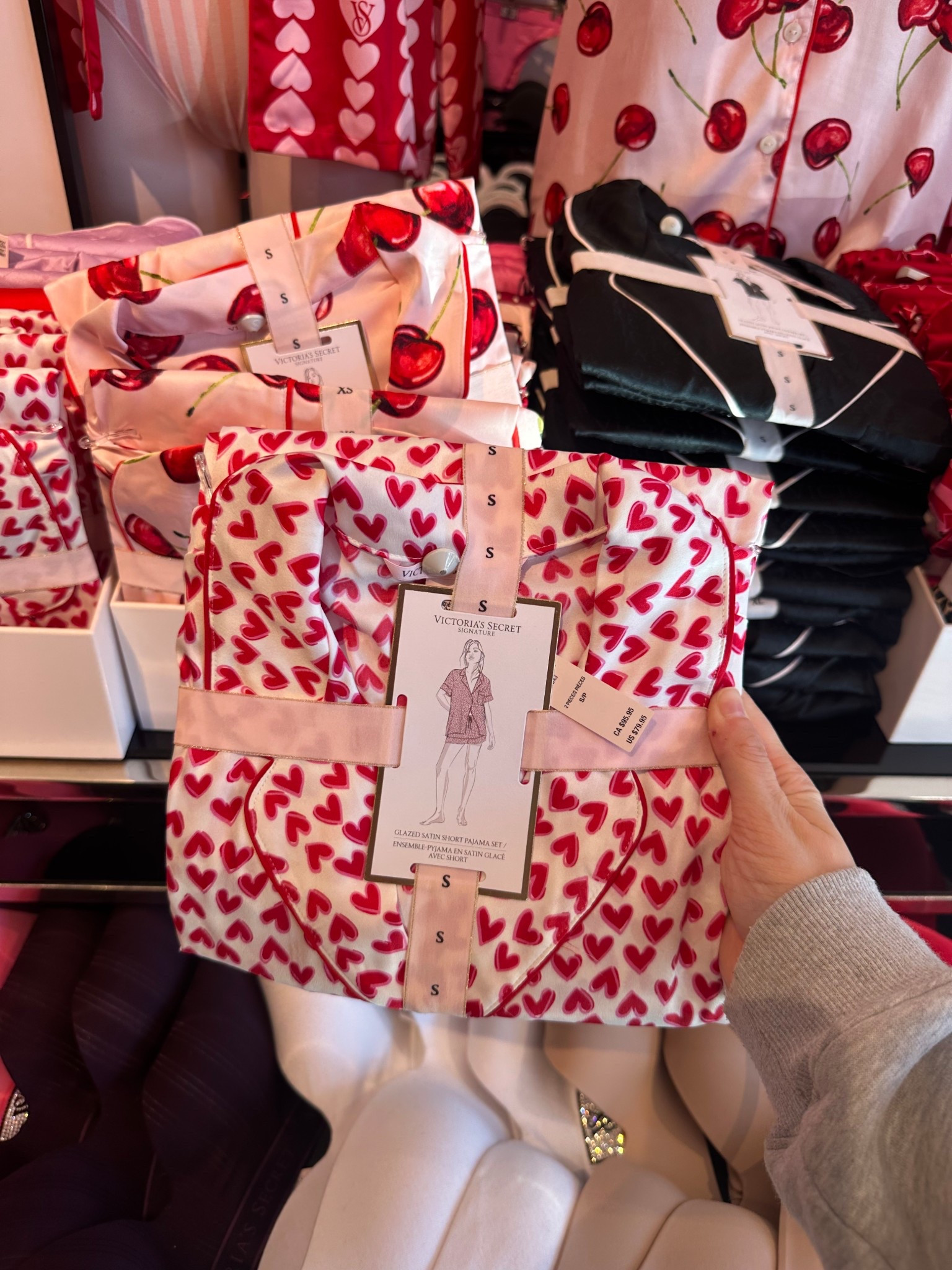Love these limited edition satin heart shorts & top pajama set for Valentine’s Day! So cute! Priced at $79 & ranges from sizes XS-XXL! So comfy!

#LTKMidsize #LTKPlusSize #LTKValentine