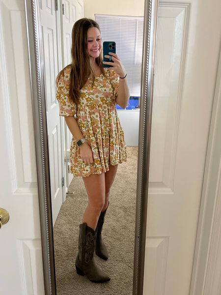 Charcoal cowboy boots from Vici!! I would size up half a size if not a whole size! I sized up half a size! Use my code SAMANTHA.MADELYN for 20% off! 


Floral square neck dress from Pink Lily! 

#LTKfindsunder100 #LTKstyletip #LTKshoecrush