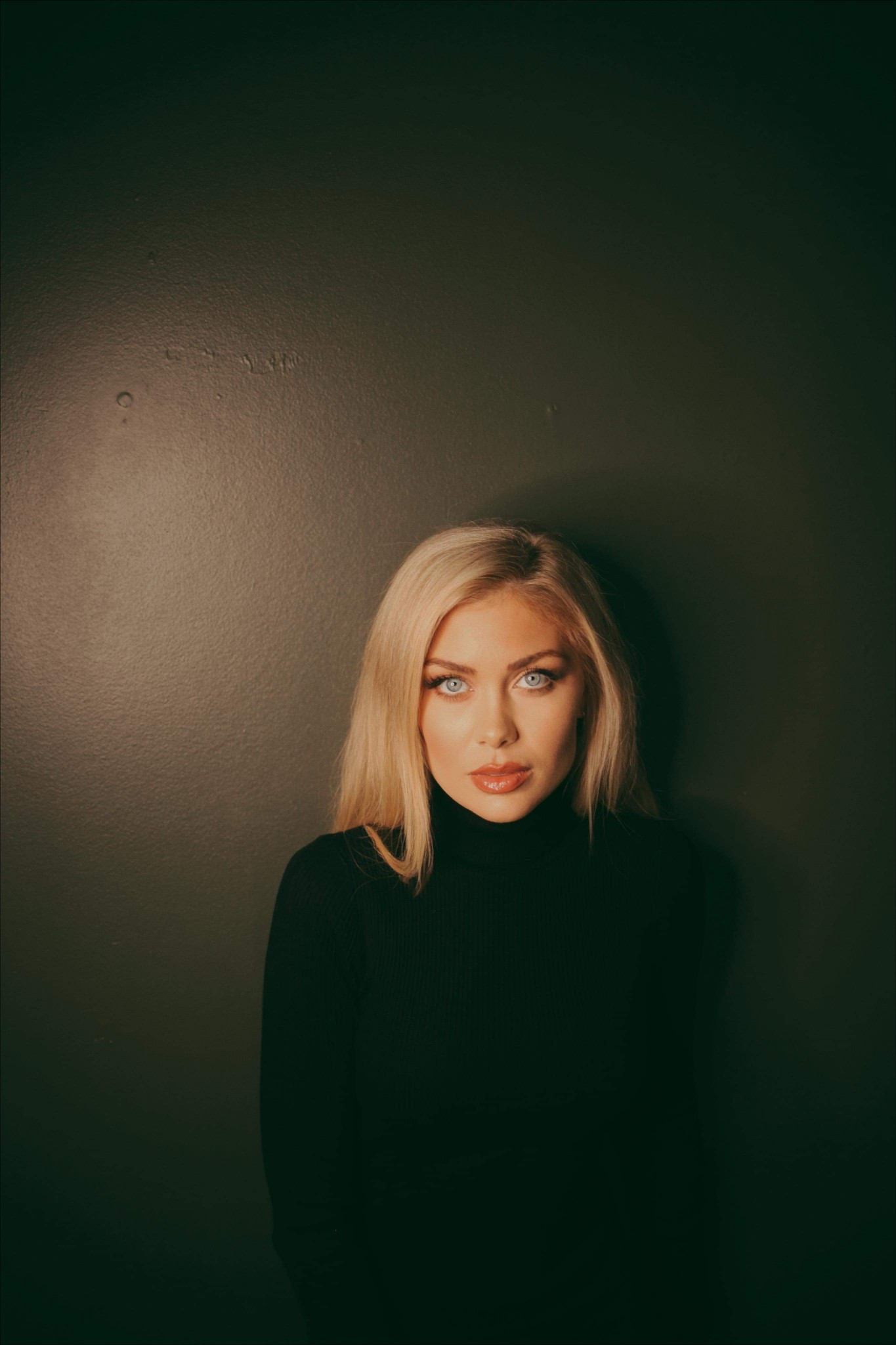 Chanel Les Beiges is my everyday glow-in-a-bottle foundation ✨ I paired it with my Heaven Mayhem dupe earrings that look designer-inspired but are such a good affordable find. Both are linked because they’re two of my go-to everyday favorites that make getting ready feel simple but polished.

#ChanelLesBeiges #ChanelMakeup #HeavenMayhem #HeavenMayhemDupe #AmazonFinds #AmazonDupes #AffordableFinds #DesignerDupe #EverydayGlow #LTKFinds
#LTKFindsUnder50 #LTKCyberWeek #LTKValentine

Comment SHOP below to receive a DM with the link to this post on my LTK ⬇
https://liketk.it/5SsIe
https://liketk.it/5YfI0
https://liketk.it/5YfKT
https://liketk.it/5YnDf
https://liketk.it/5YnFK
https://liketk.it/5YnIt

#ltkbeauty #ltksalealert #ltkpetite #ltkspringsale #ltkgrwm #ltkootd #ltkdayinmylife #ltkmomlife #ltkworkwear #ltkselfcare 

Comment SHOP below to receive a DM with the link to this post on my LTK ⬇ https://liketk.it/5YnR0 #ltkpetite #ltkbeauty #ltktravel

Comment SHOP below to receive a DM with the link to this post on my LTK ⬇ https://liketk.it/62FtH #ltkworkwear #ltkbeauty #ltkvlog

Comment SHOP below to receive a DM with the link to this post on my LTK ⬇ https://liketk.it/62FvB #ltkgrwm #ltkbeauty #ltkfestival

Comment SHOP below to receive a DM with the link to this post on my LTK ⬇ https://liketk.it/64ud4 #ltkbeauty #ltktravel #ltkworkwear

Comment SHOP below to receive a DM with the link to this post on my LTK ⬇ https://liketk.it/64udS #ltkdayinmylife #ltkootd #ltkfestival

Comment SHOP below to receive a DM with the link to this post on my LTK ⬇ https://liketk.it/64uf3 #ltkfestival #ltkootd #ltkdayinmylife

Comment SHOP below to receive a DM with the link to this post on my LTK ⬇ https://liketk.it/64ugD #ltkootd #ltkfestival #ltkbeauty

Comment SHOP below to receive a DM with the link to this post on my LTK ⬇ https://liketk.it/64uhP #ltkootd #ltkbeauty #ltkfestival

#LTKFestival #LTKootd #LTKBeauty