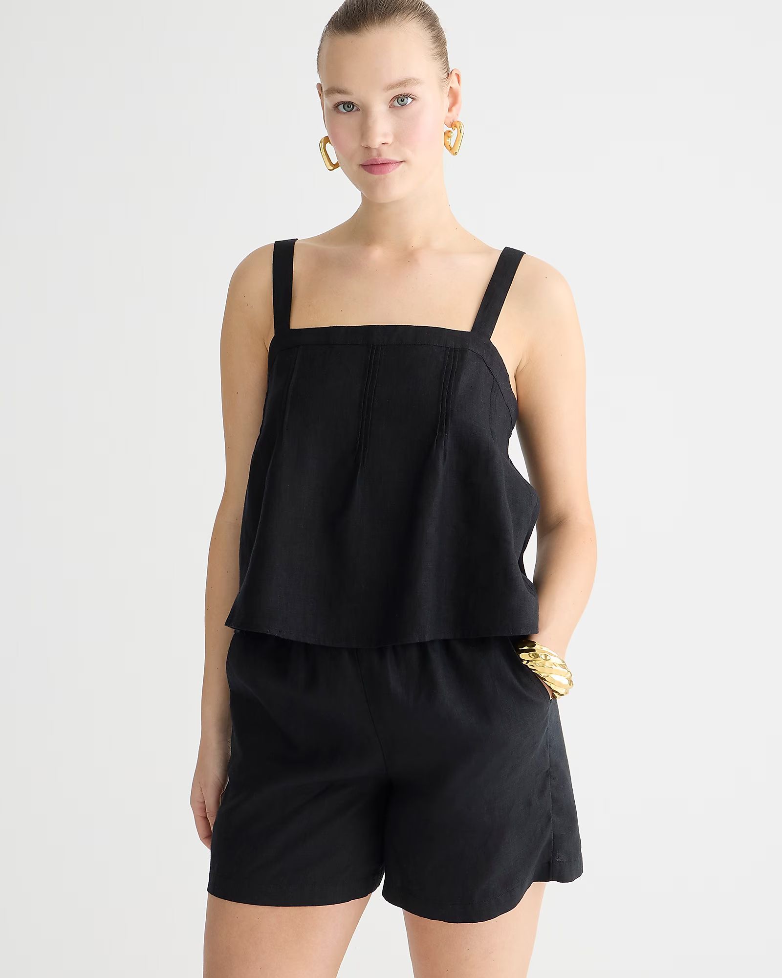 new4.0(1 REVIEWS)Bow-back linen top$79.5030% off full price with code SHOP30BlackSelect a sizeSiz... | J.Crew US