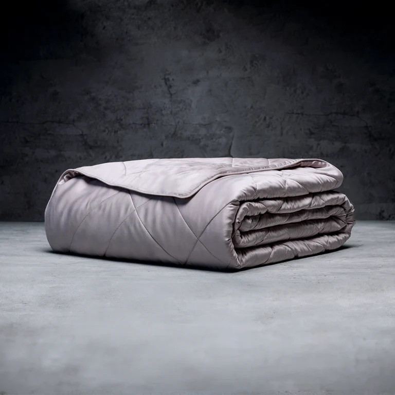 Lightweight Blanket | LUXOME