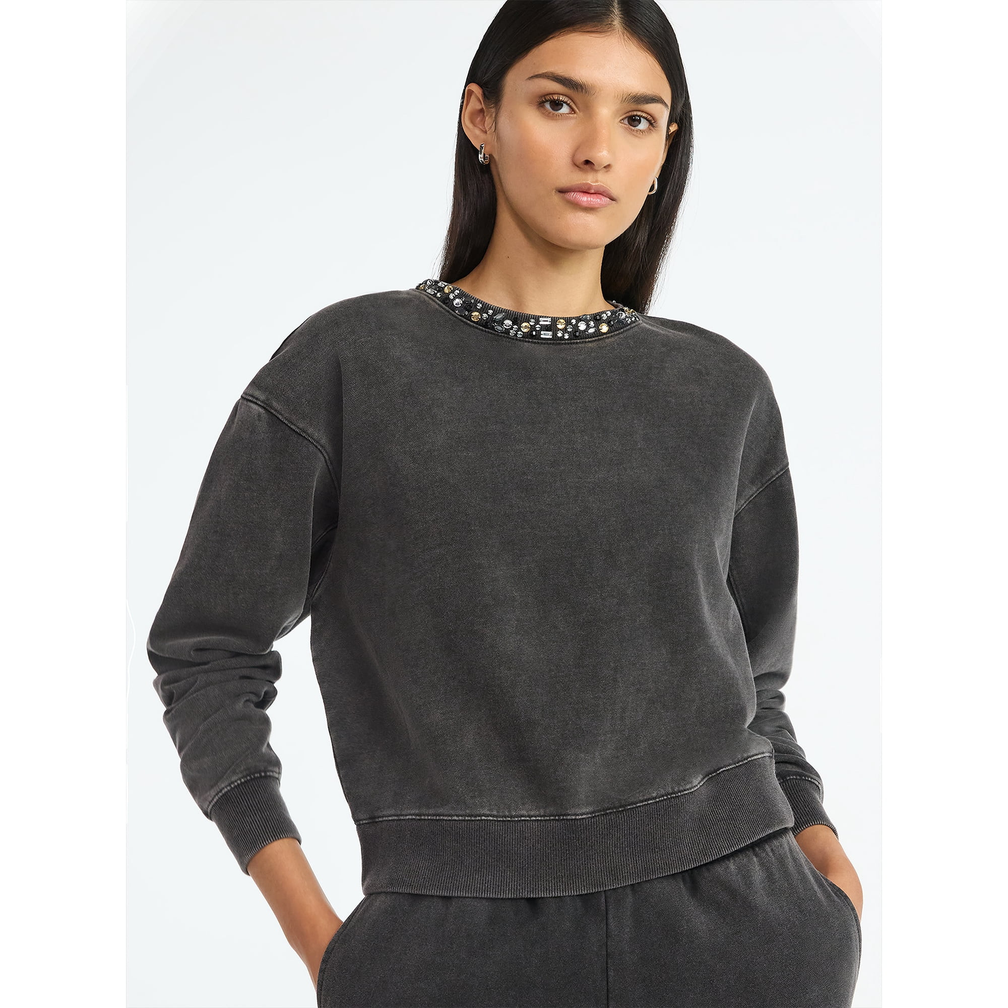 Scoop Women’s and Women's Plus Mineral Washed Rhinestone Crewneck Sweatshirt, Sizes XS-4X | Walmart (US)