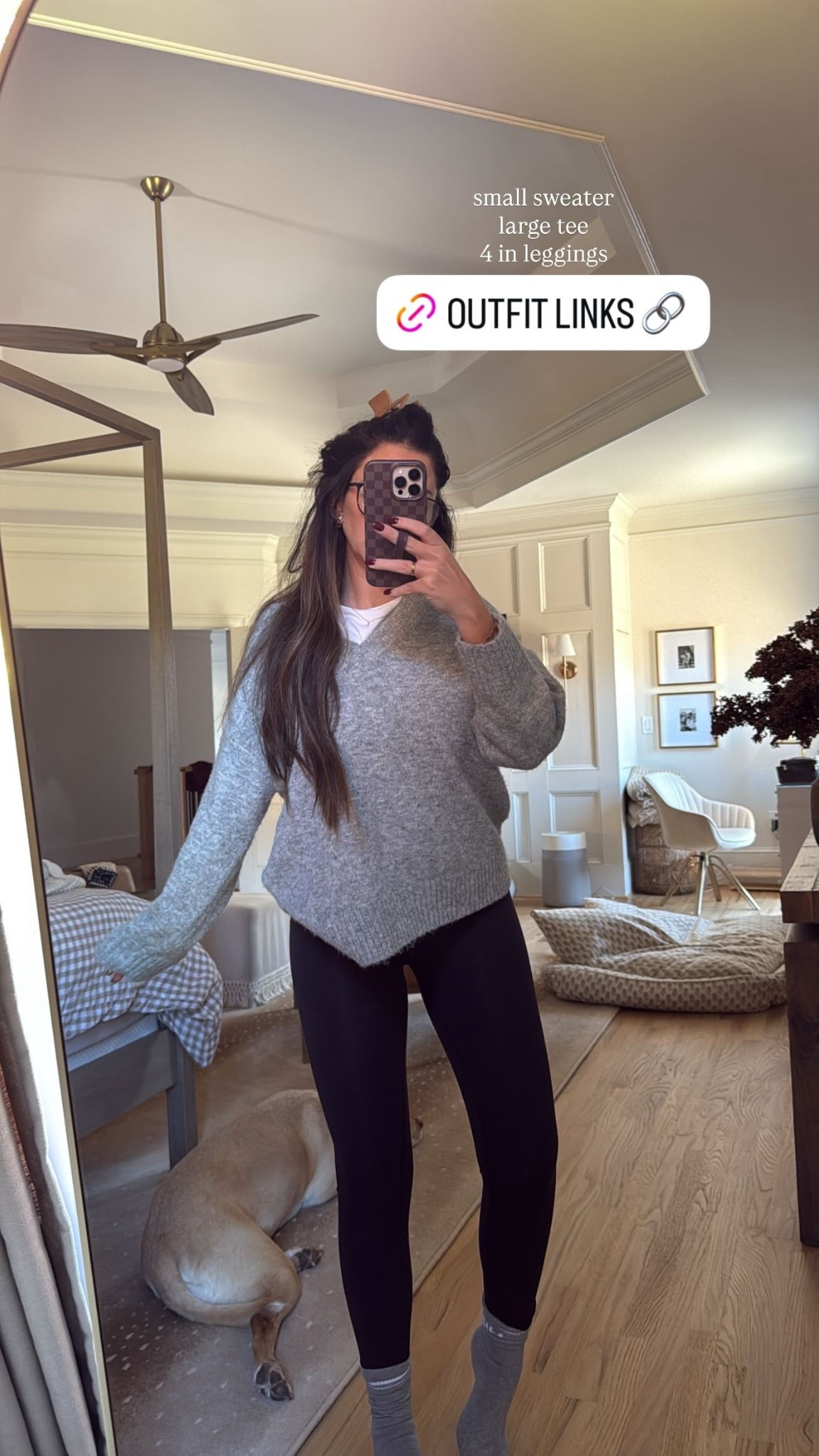 small sweater 
large tee
4 in leggings