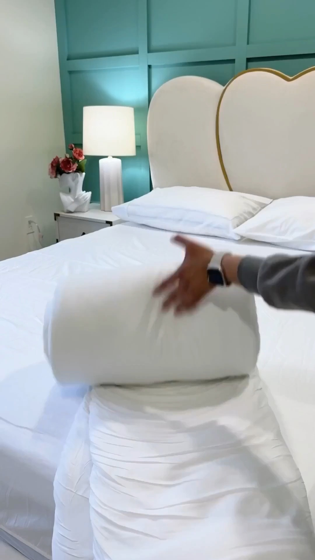 My daughters bedroom is all from @Wayfair #Ad #WayfairPartner

#LTKHome #LTKSaleAlert #LTKSeasonal

Comment SHOP below to receive a DM with the link to this post on my LTK ⬇ https://liketk.it/6fvsC