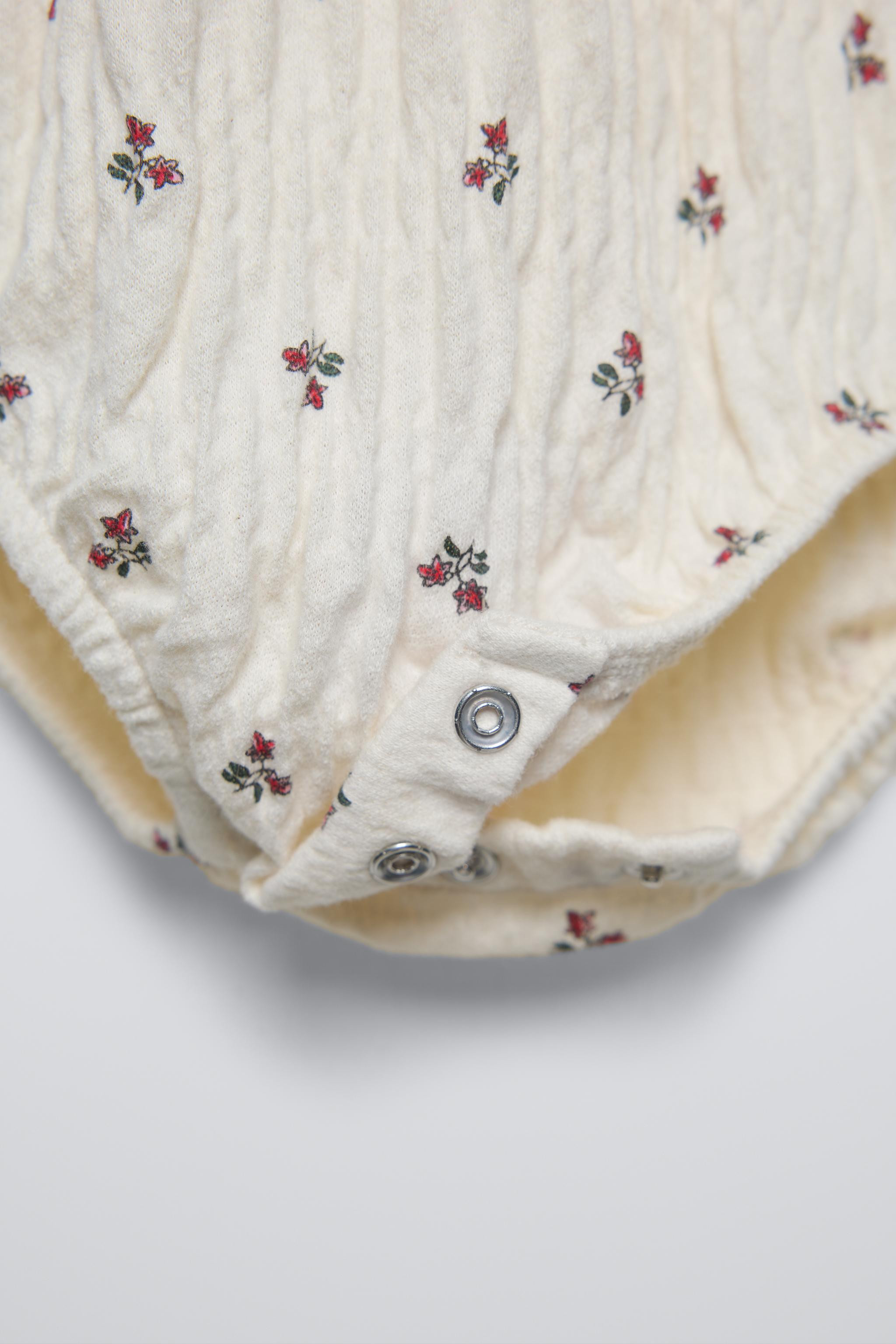 TEXTURED FLORAL BODYSUIT | Zara US