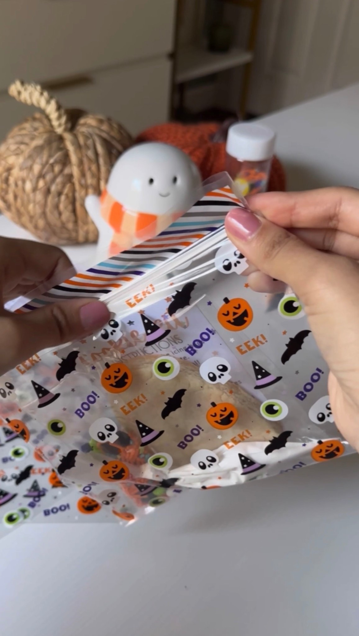 Halloween ziploc bags for a spooky treat! 

#LTKSeasonal #LTKParties #LTKHalloween