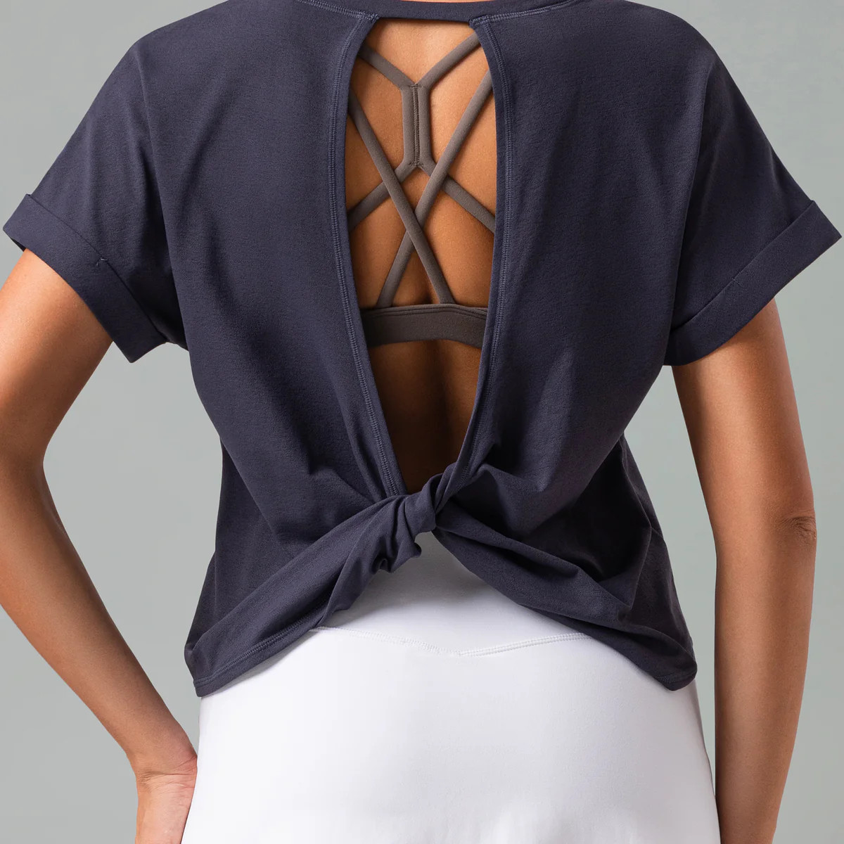 Sorona Batwing Sleeve Twist-Back Relaxed Fit Top | Colorfulkoala