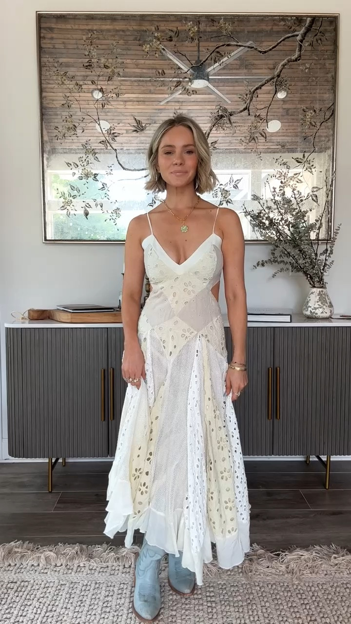 Family photos dresses that I love for the spring and summer 

#LTKSaleAlert #LTKStyleTip #LTKOver40