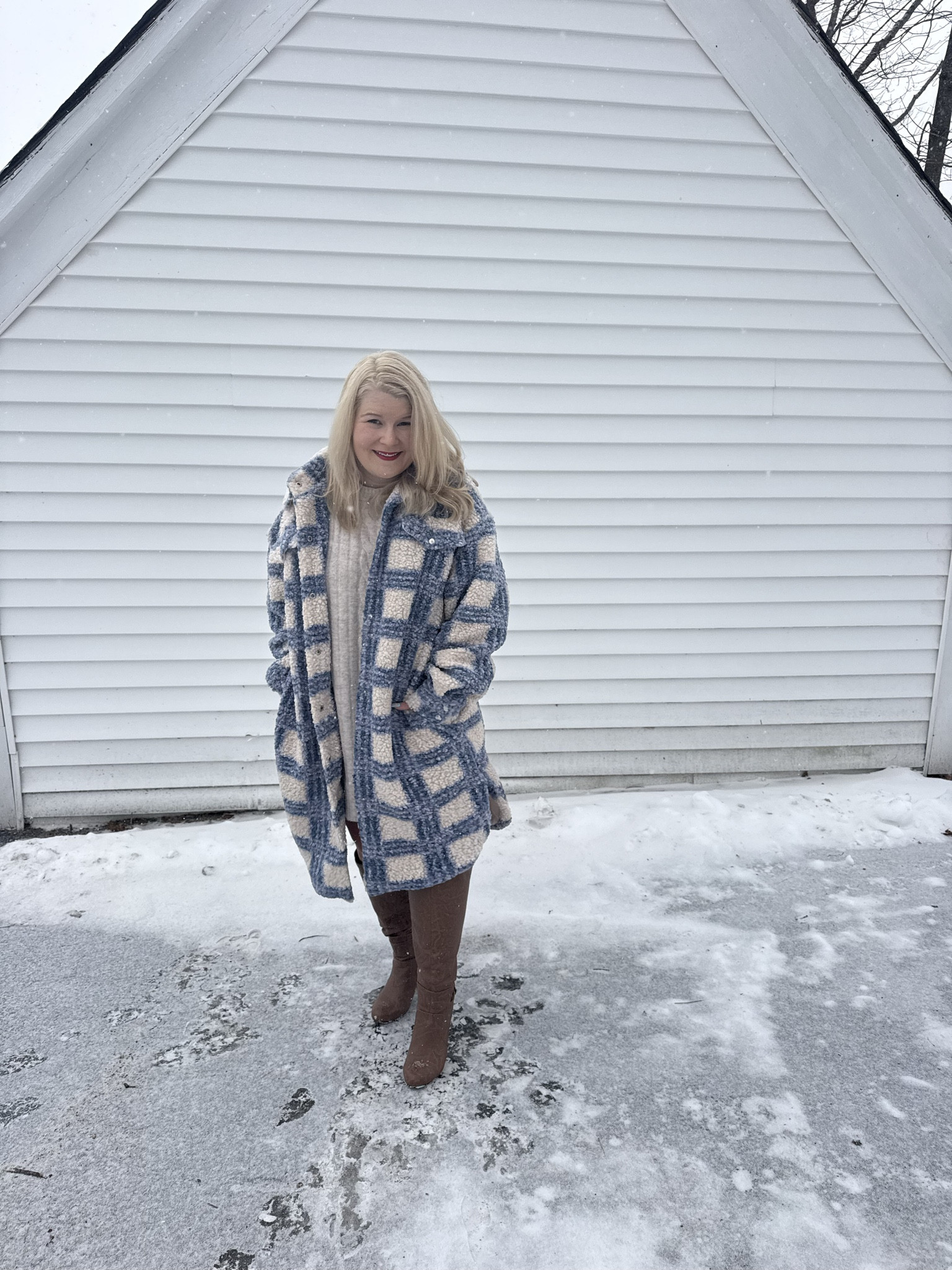 Wednesday ootd includes my favorite sweater dress and this gorgeous coat from Lulus. 

#LTKPetite #LTKootd #LTKWorkwear