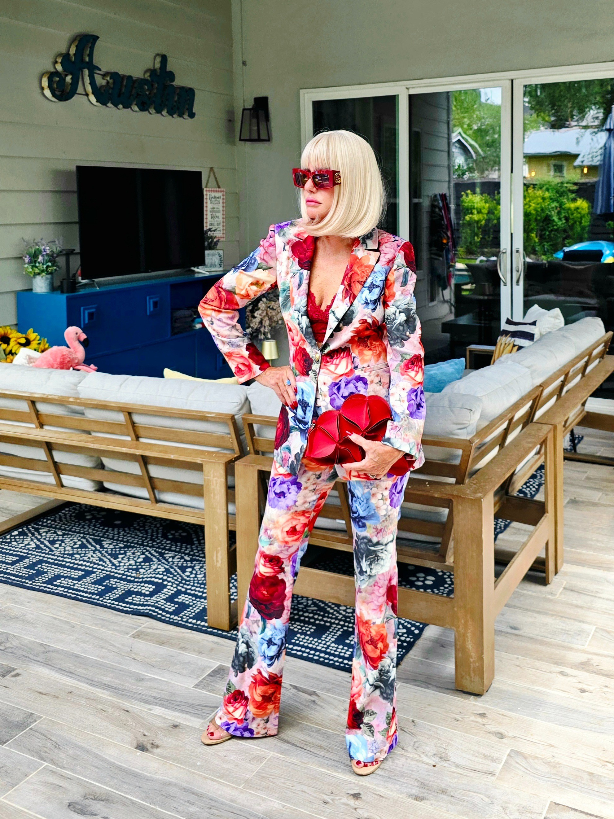 Beautiful floral suit from Alice and Olivia 

#LTKSeasonal #LTKStyleTip #LTKTravel