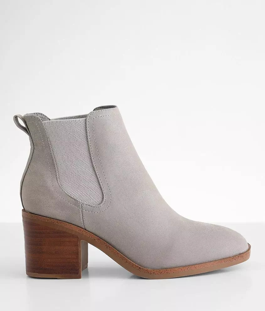 Karollyn Chelsea Ankle Boot | Buckle