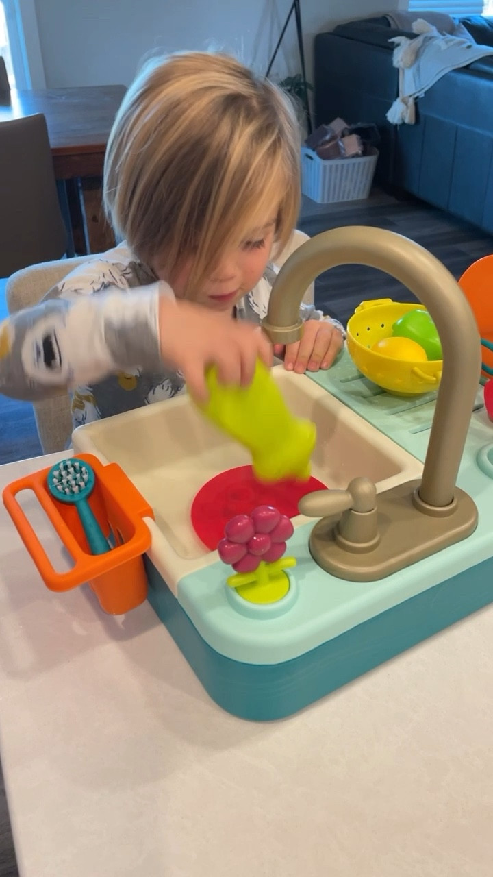 A $20 toddler or kid gift idea. This working kitchen sink toy is genius! And instantly entertaining for littles. Target, Amazon & Walmart all have options. Linked this exact one & more. #toddlergift #kidsgift #blackfriday #giftsunder25 #toys #giftideas 

#LTKkids #LTKCyberWeek #LTKGiftGuide