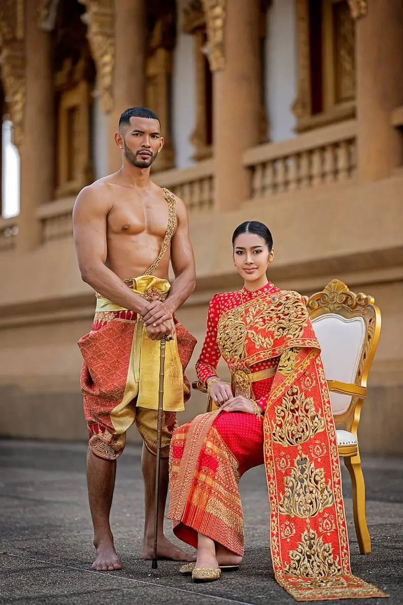 Luxury Thai Sivalia Bridal Dress |asian Wedding Attire| Handcrafted Brocade Silk| Lamphun Silk | ... | Etsy (US)