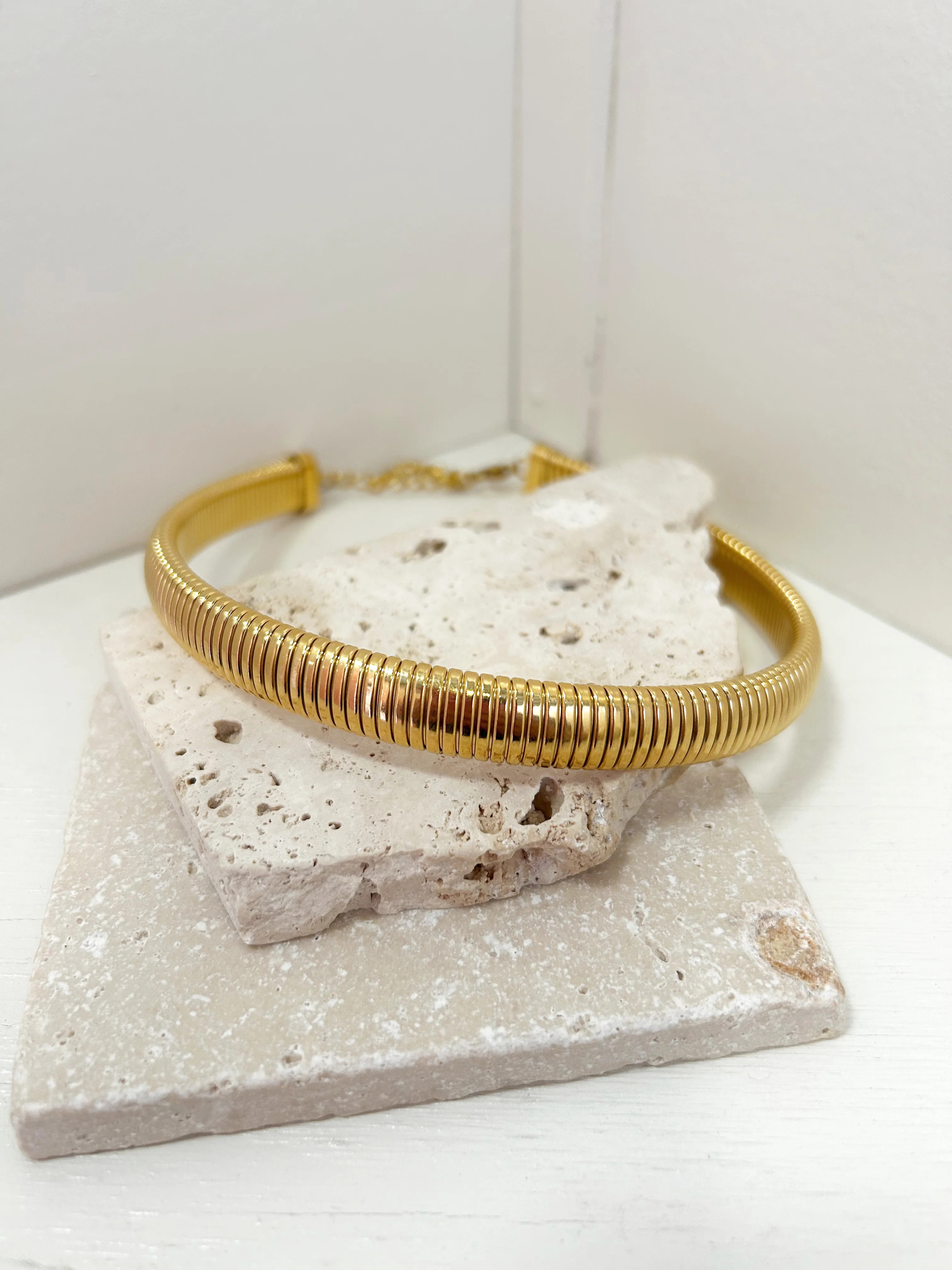 Teigen Choker | Untamed Petals