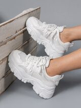 Letter Graphic Lace-up Front Chunky Sneakers | SHEIN