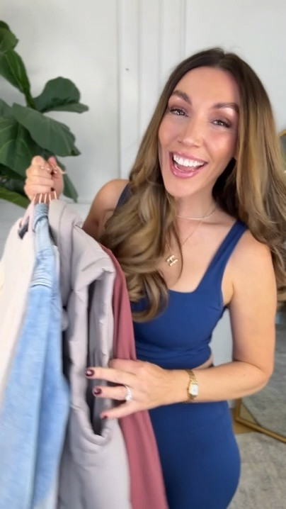 Casual Amazon outfits that I ACTUALLY wear! Amazon fashion, winter outfits, mom outfits, jeans.

#LTKWatchNow #LTKStyleTip #LTKFindsUnder100