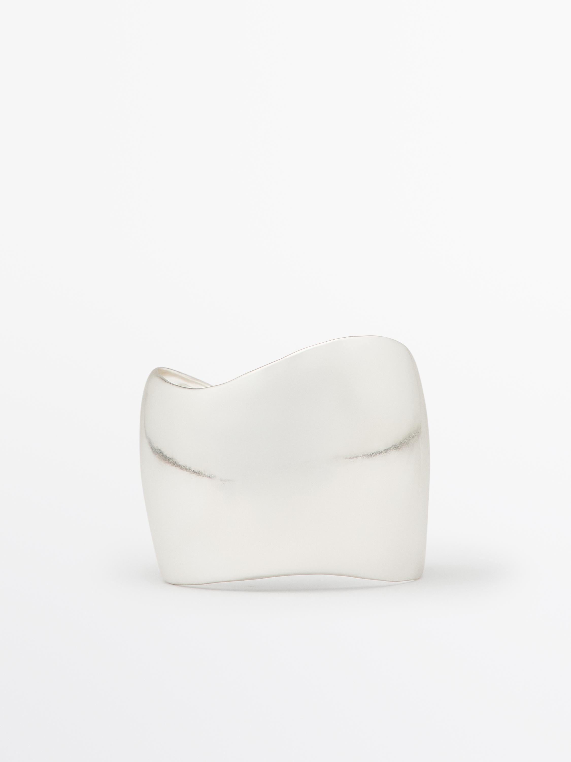 Wide rounded bracelet | Massimo Dutti US