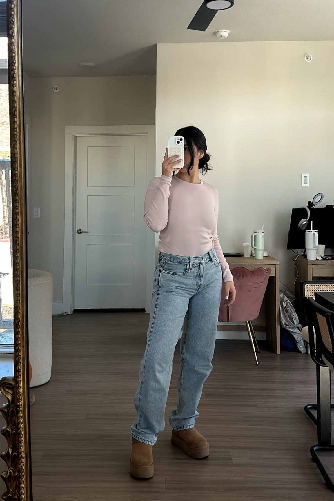 🩰🫧🎀 
size 27 jeans

#LTKHoliday #LTKSeasonal #LTKCyberWeek