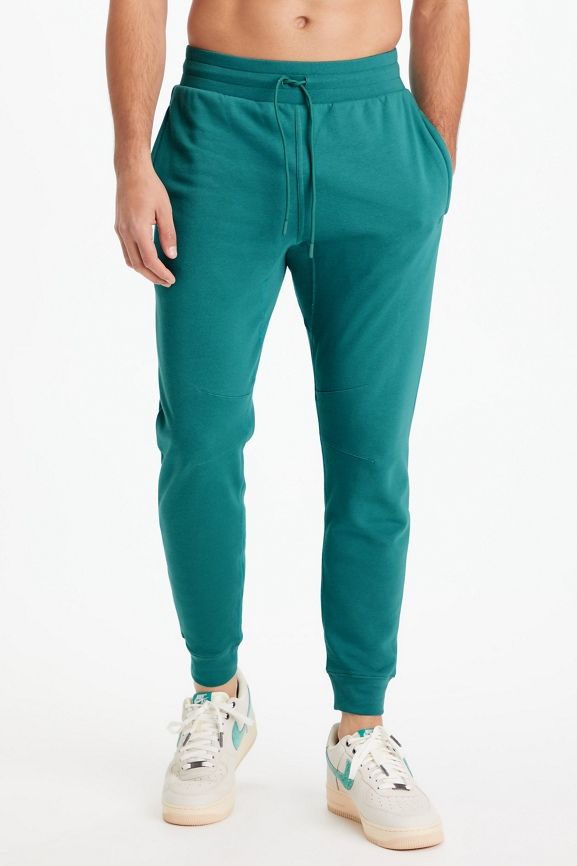 The Lightweight Go-To Jogger | Fabletics - North America