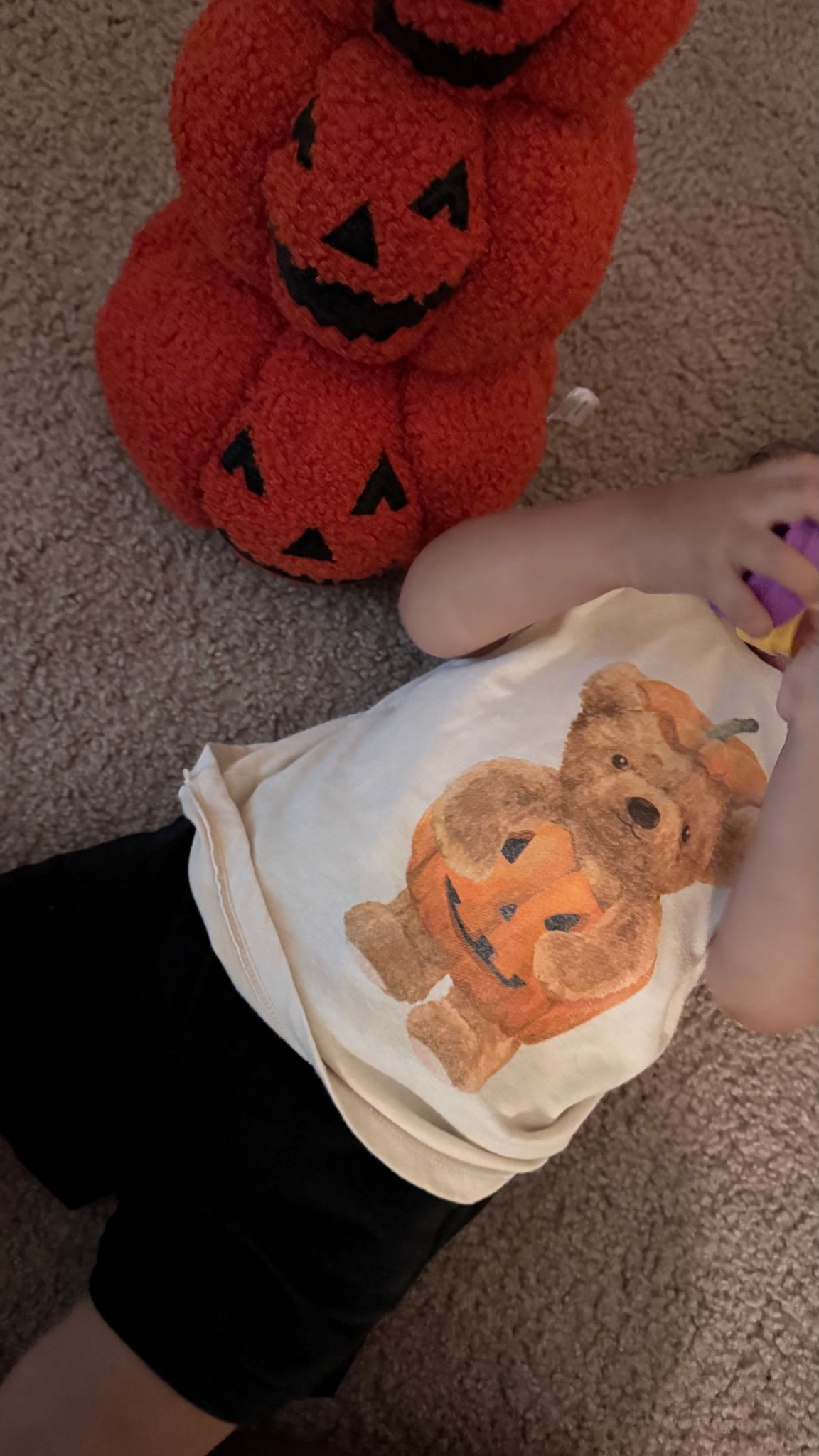 Teddybear pumpkin shirt from Target 🧸🎃
Toddler shirt 
Mommy & Me matching jack o lantern bear t shirt / sweatshirt

#LTKKids #LTKSeasonal #LTKHalloween