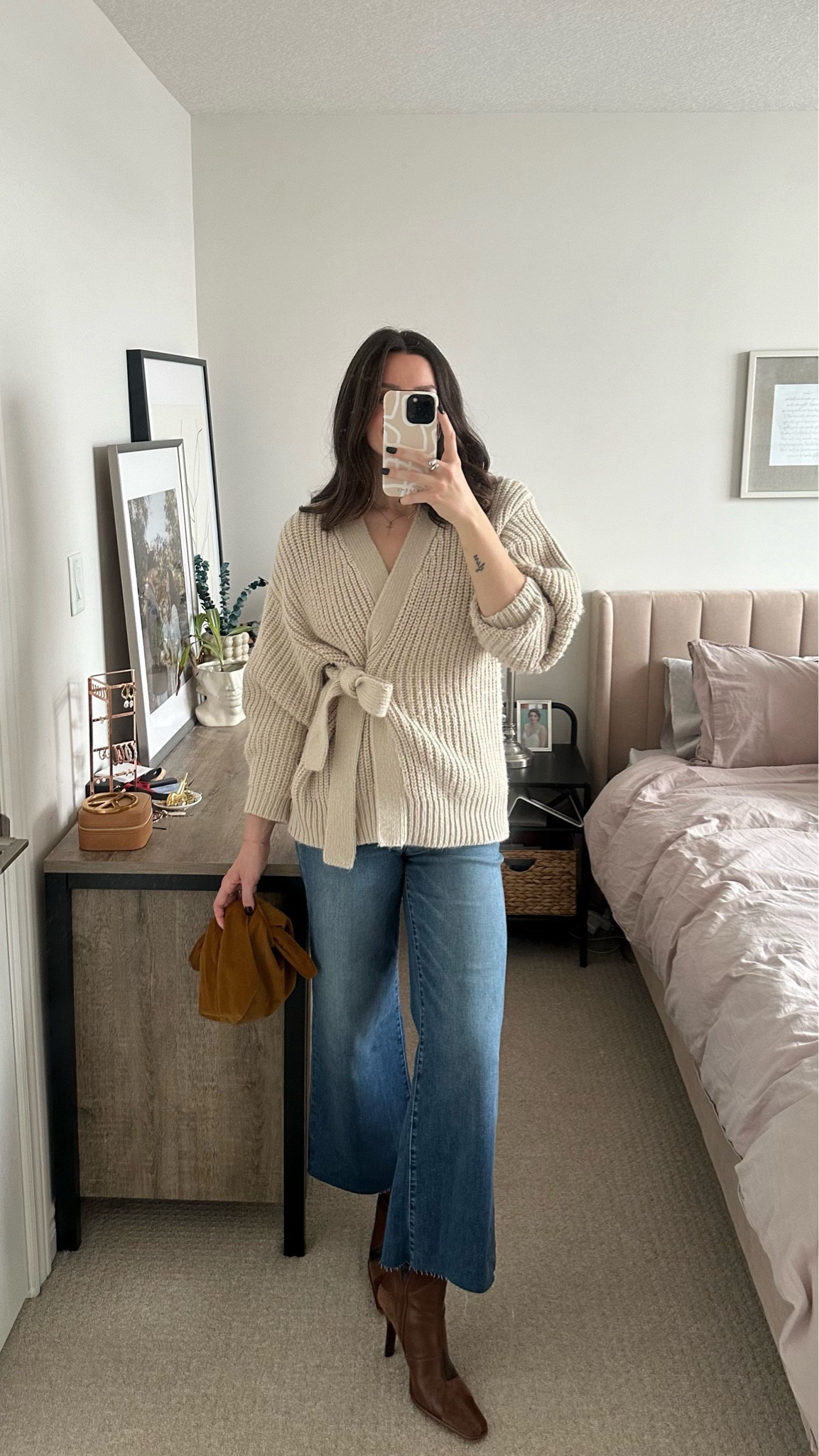 winter outfit ideas, winter outfits, wide leg jeans, khaite cardigan dupe, capsule wardrobe, style tips, silver jewelry, teardrop earring

#LTKMostLoved #LTKstyletip #LTKshoecrush