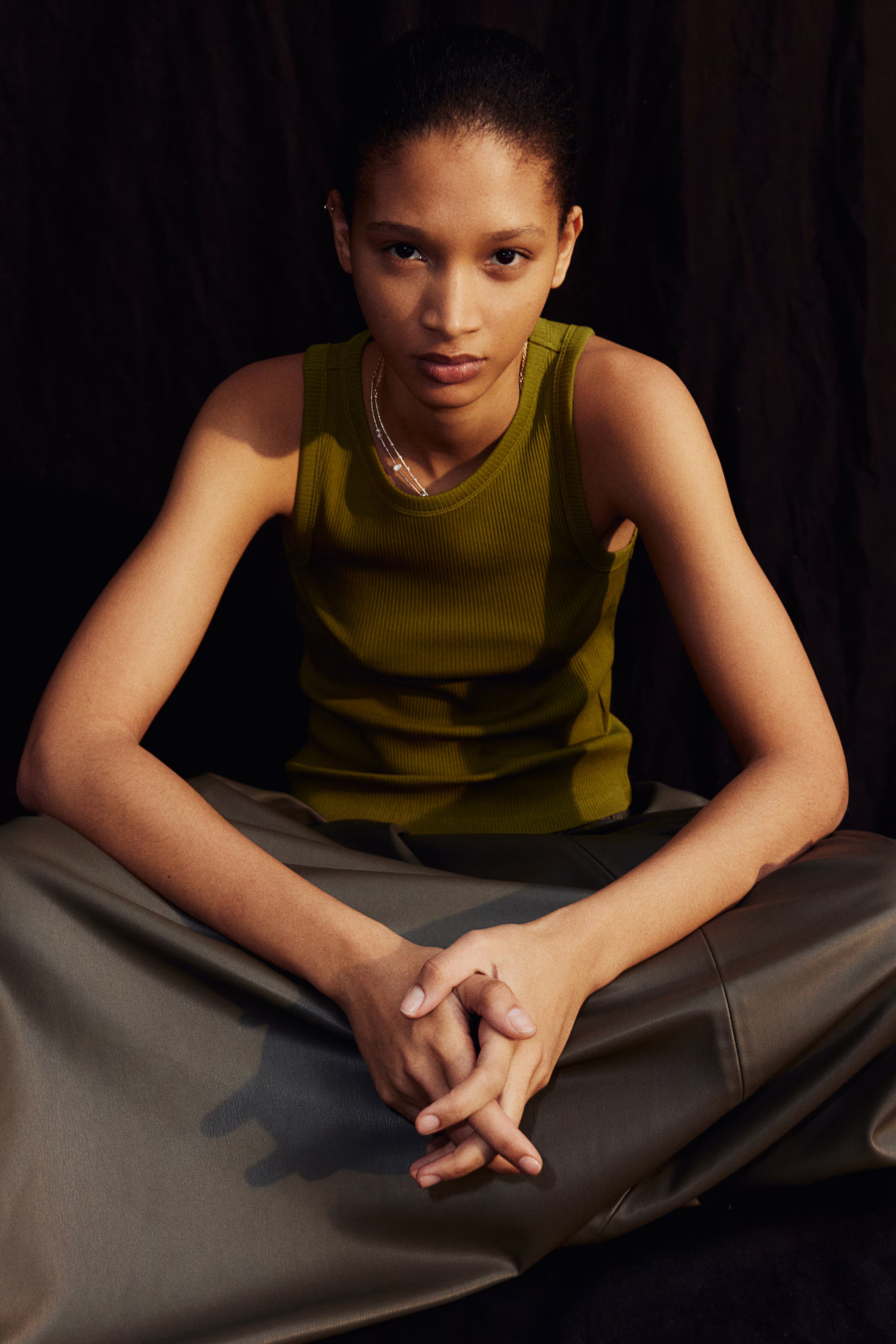 Ribbed vest top | H&M (UK, MY, IN, SG, PH, TW, HK)