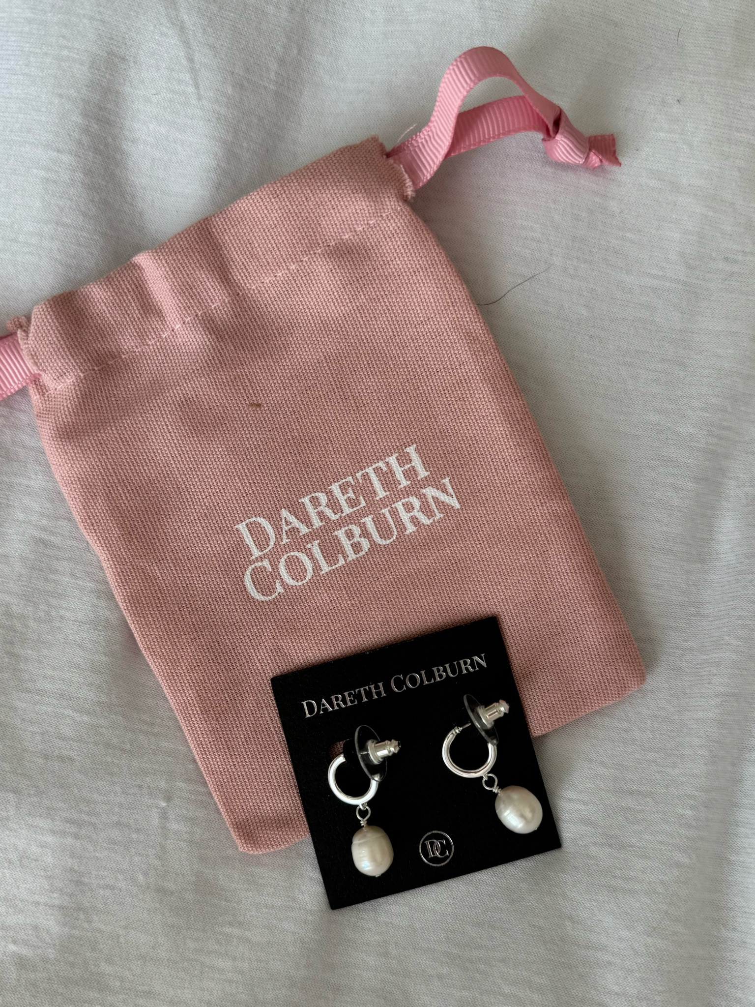 Super cute bridal pearl dangle earrings 💍

#LTKWedding