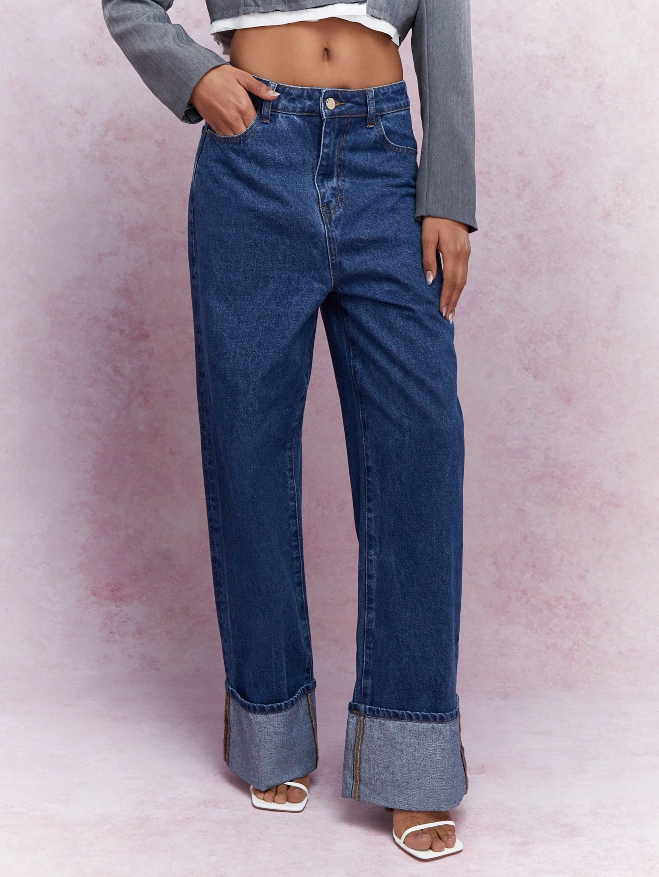 MISSGUIDED Contrast Hem Detail Straight Leg Jeans | SHEIN