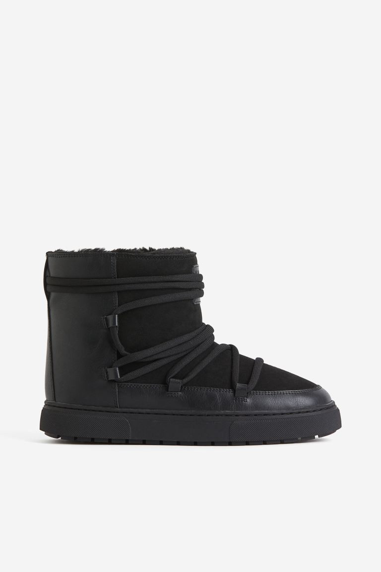 Laced Padded Boots | H&M (US + CA)