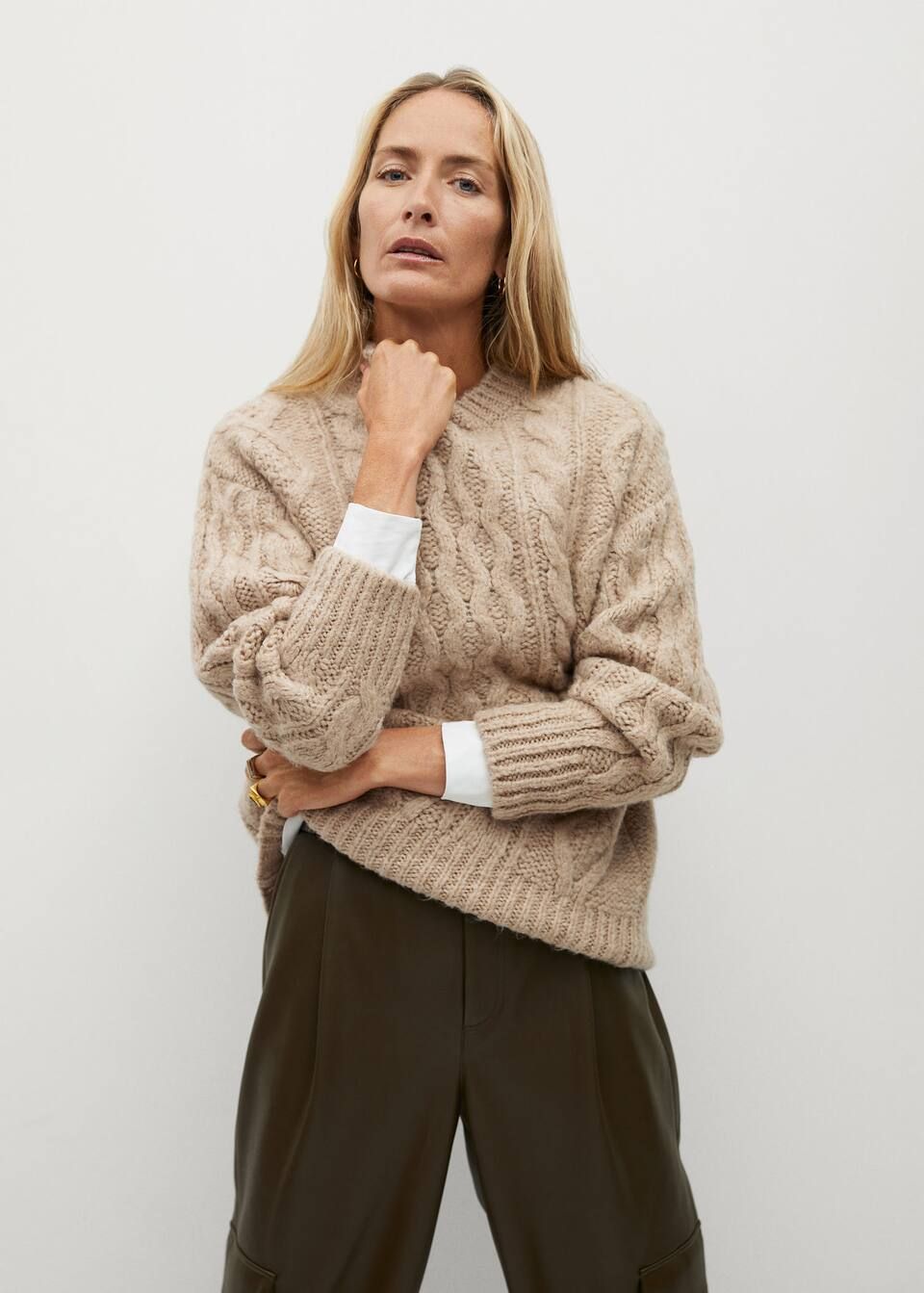 Cable-knit sweater | MANGO (UK)