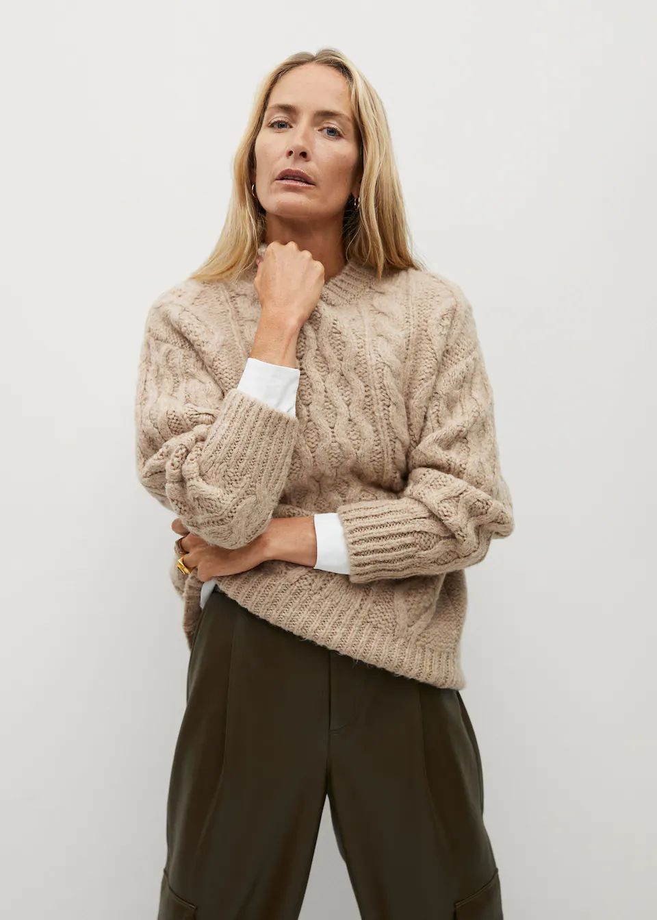 Cable-knit sweater | MANGO (UK)