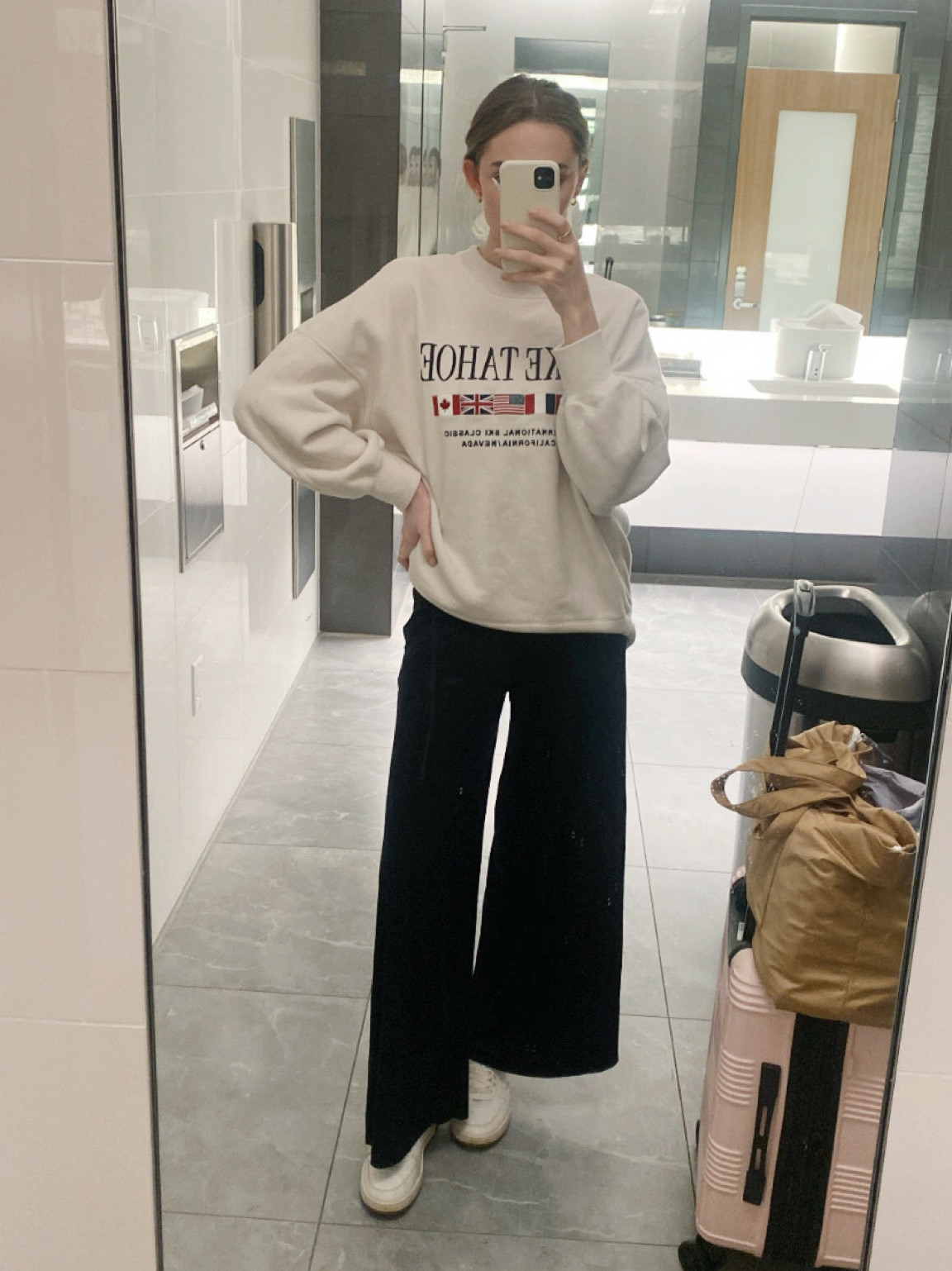 The outfit I’ve worn the last 3 times I’ve flown 🙈

#LTKeurope #LTKGiftGuide #LTKtravel