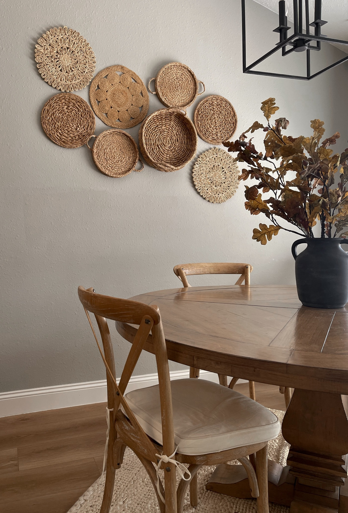 Dining Room Wall Basket Decor 

#walldecor #homedecor #diningroom #wallbasket #decor

#LTKFindsUnder50 #LTKHome #LTKSeasonal