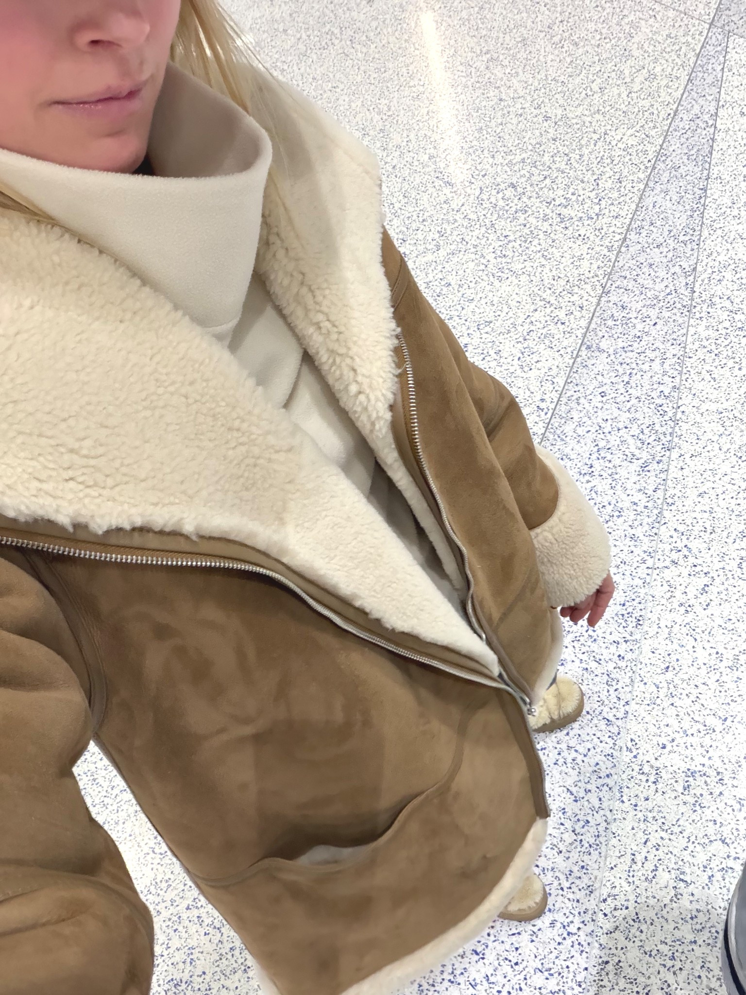 Shearling coat

#LTKgrwm #LTKootd