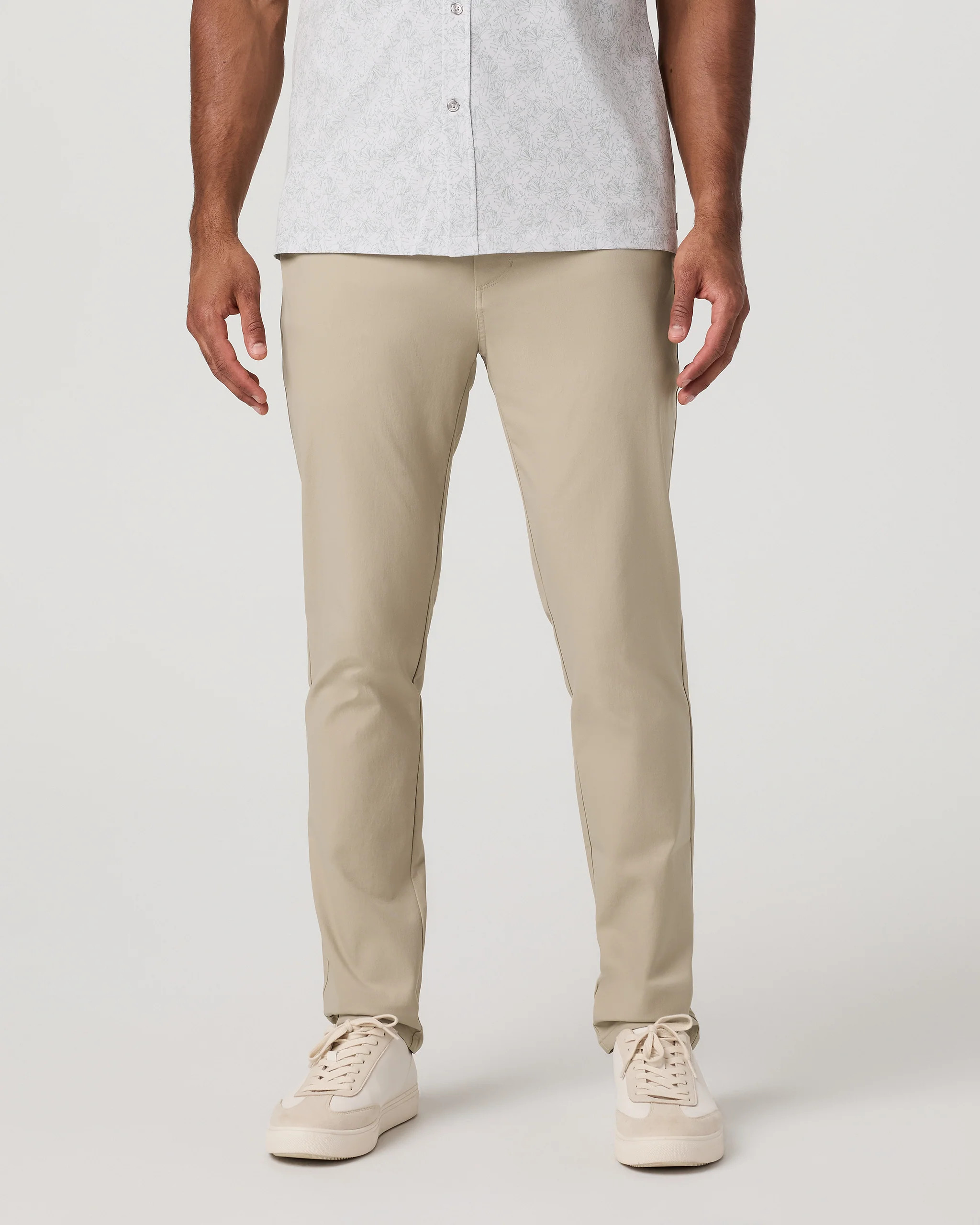 Men's Cascade Tech Chino Athletic Slim Fit 30" | Trench | Vuori | Vuori Clothing (US & Canada)