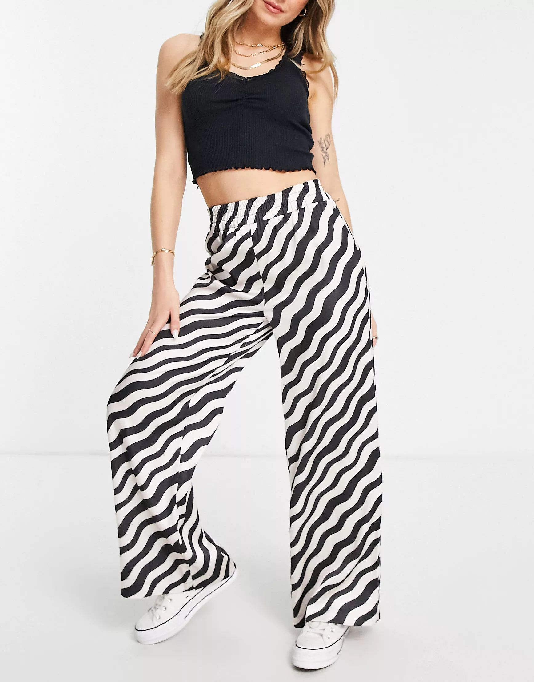New Look satin wide leg pants in black and white stripe | ASOS (Global)