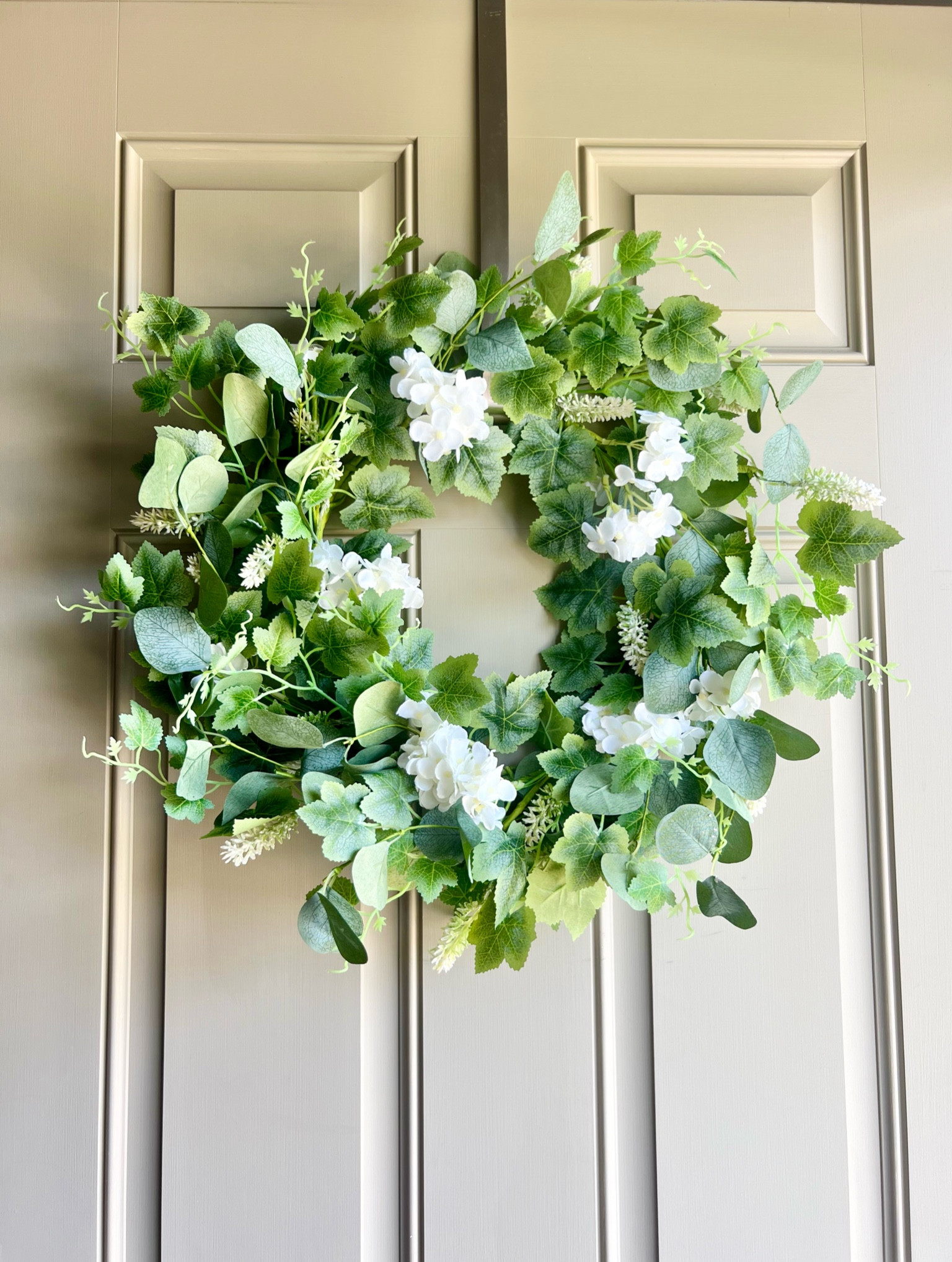 Amazon wreath.  Lots of options under $20!  

#homedecor #wreath #amazon 

#LTKSaleAlert #LTKHome #LTKFindsUnder50